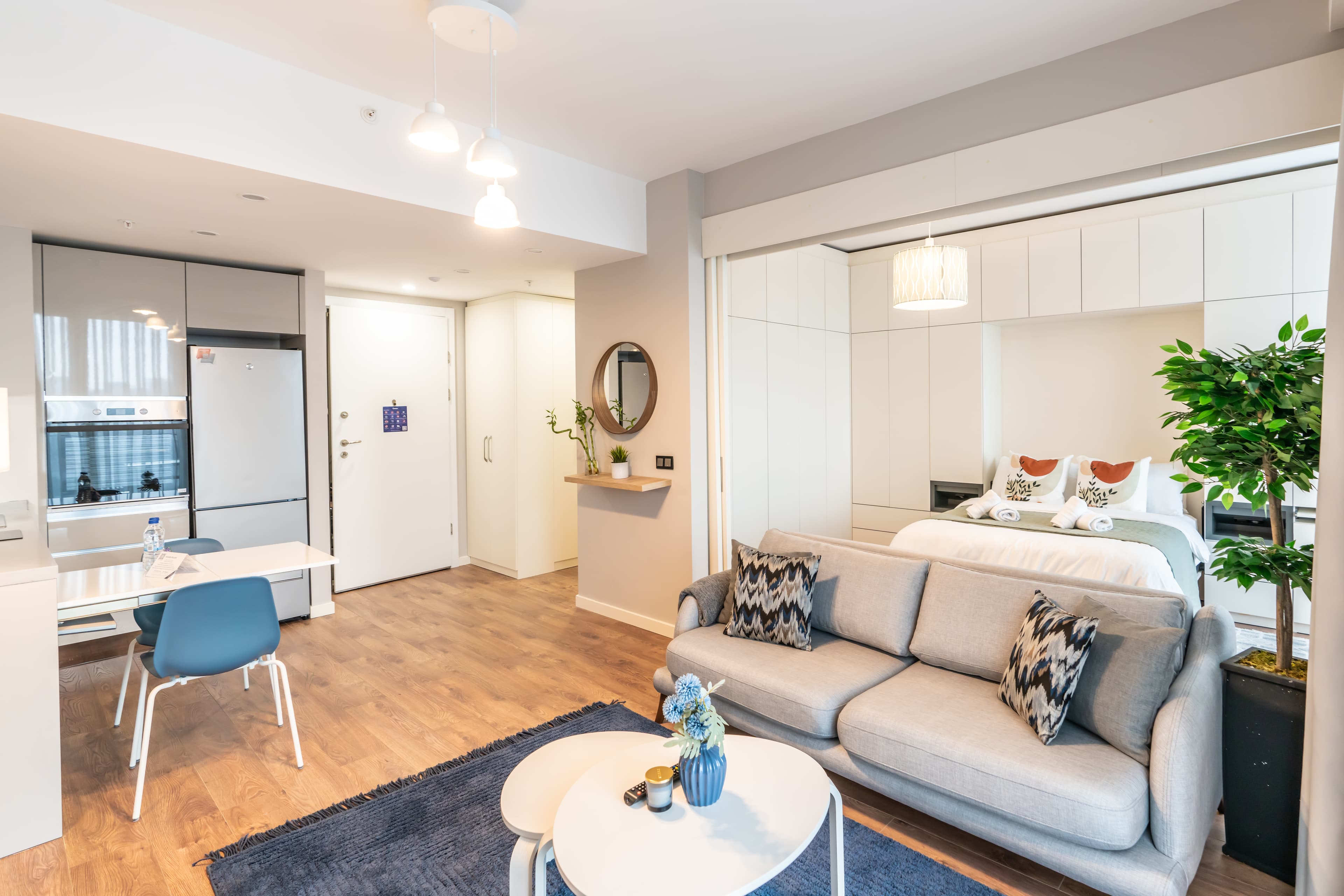 Stylish City Living - Your Urban Charm, furnished apartment in Bağcılar, Istanbul — image 5