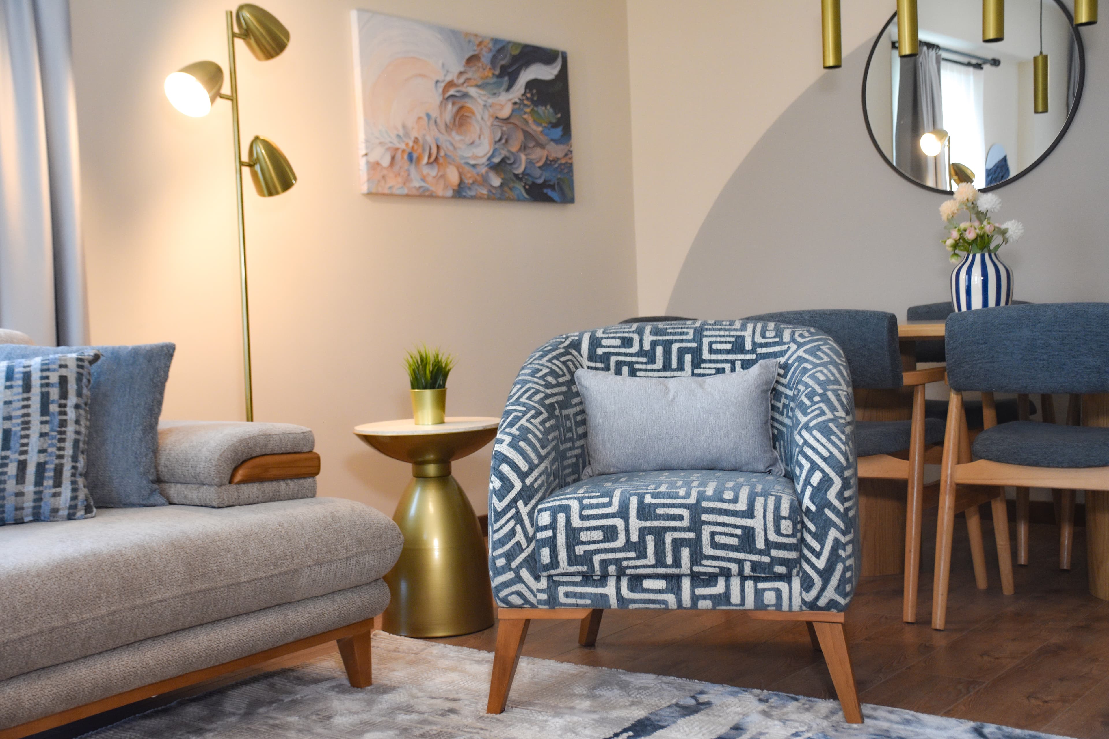 Stylish & Modern 3bedrooms -2bathrooms-pool & gym, furnished apartment in Bağcılar, Istanbul — image 6