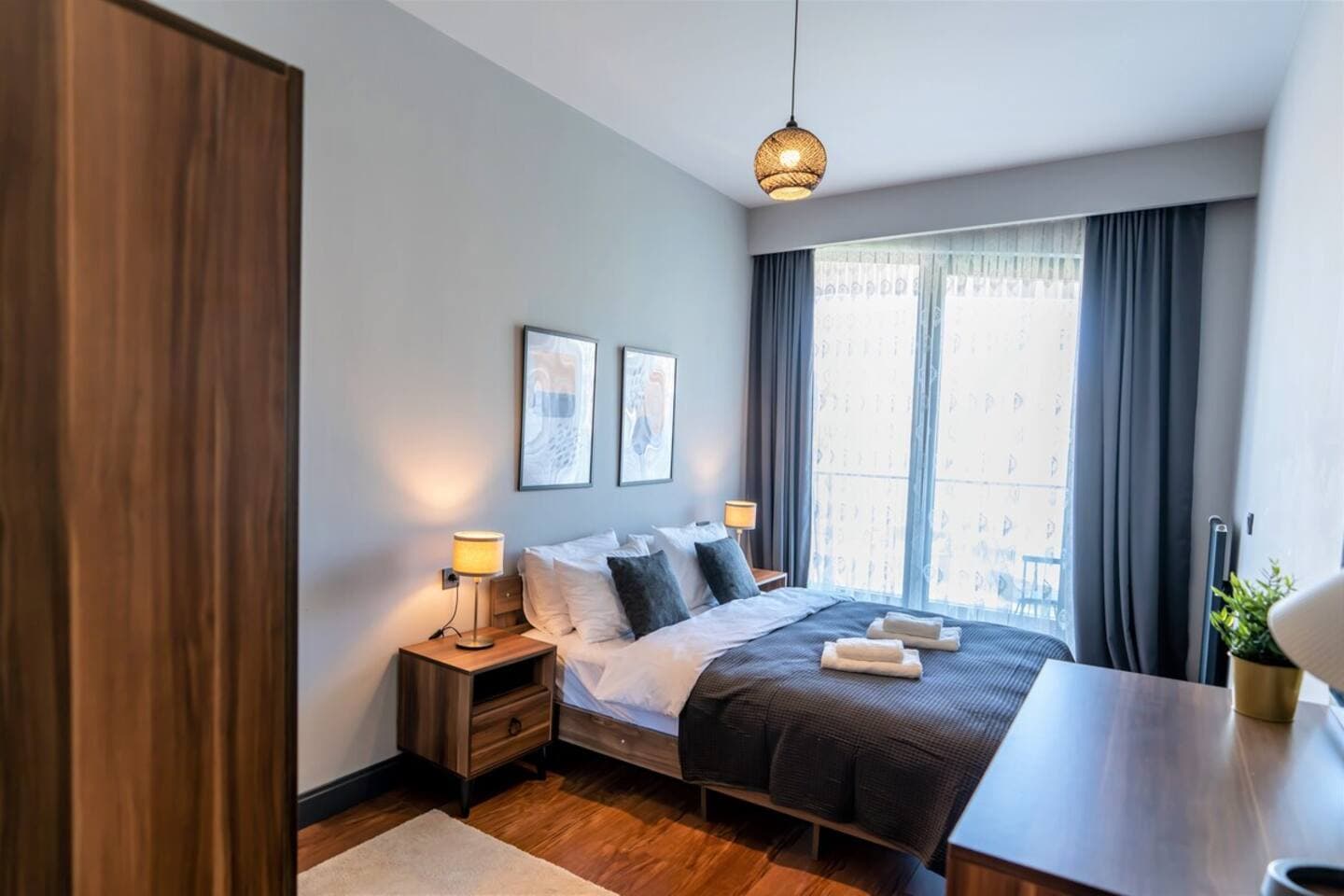 Bright and Modern Apt with Stunning City View, furnished apartment in Beyoğlu, Istanbul — image 4