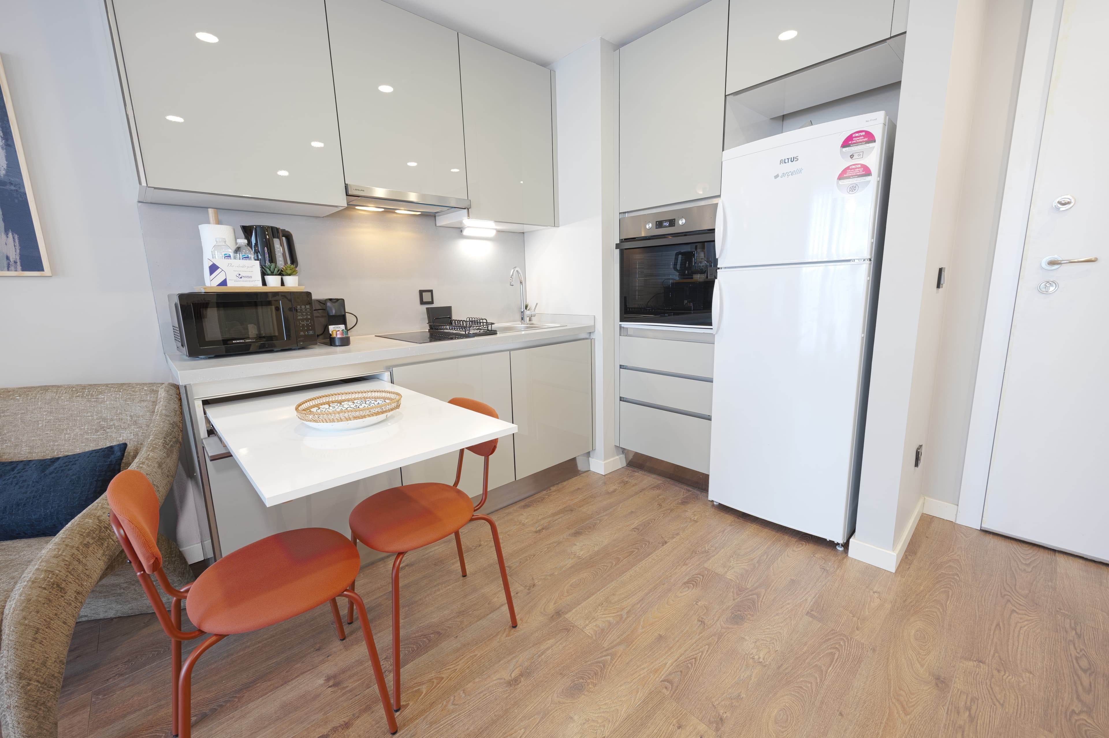 Modern Cozy Apartment with Balcony, furnished apartment in Bağcılar, Istanbul — image 14