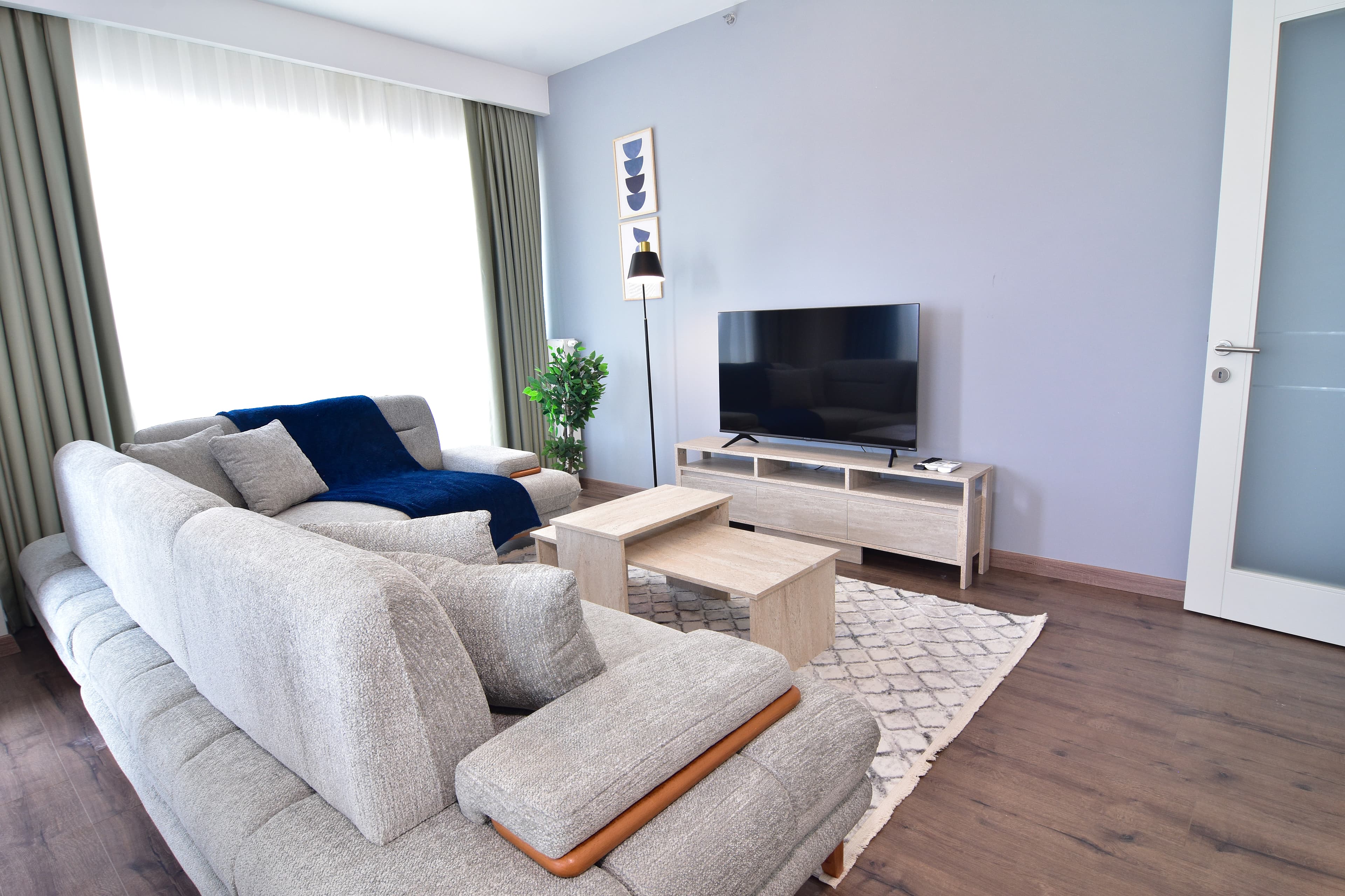 Family 2bedr with balcony, furnished apartment in Başakşehir, Istanbul — image 3