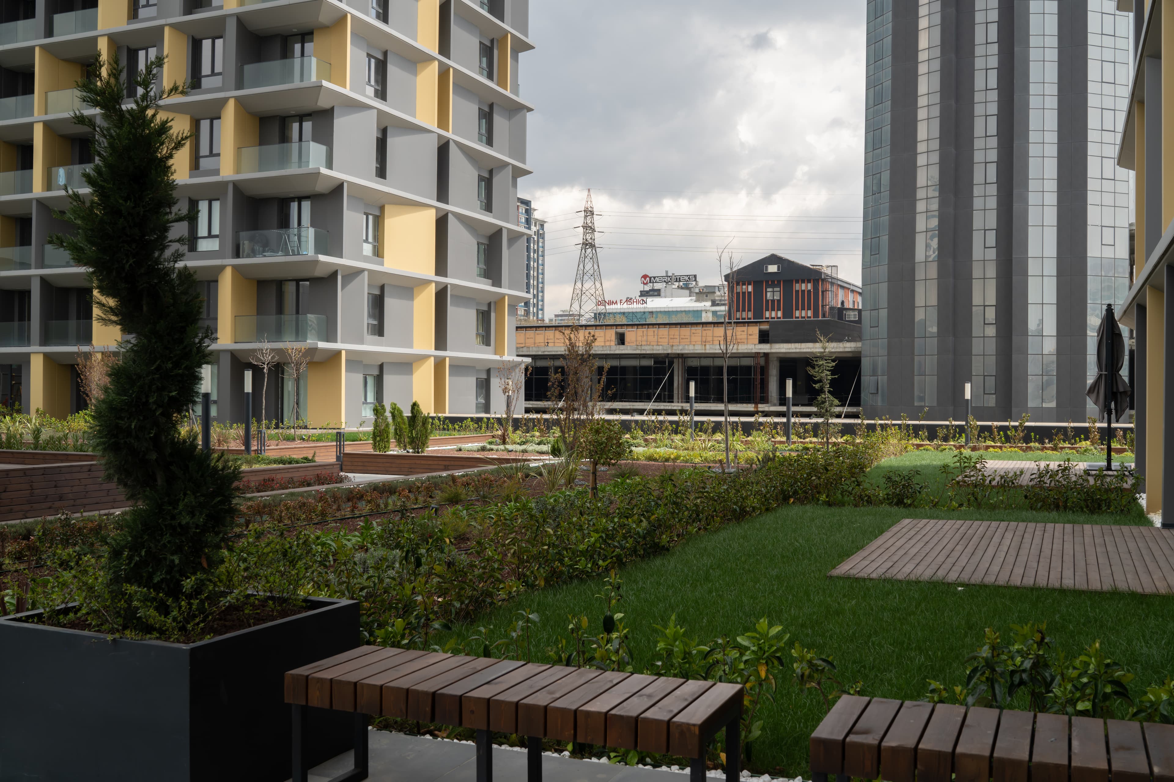 Modern City Getaway - Immerse Yourself in Luxury, furnished apartment in Bağcılar, Istanbul — image 29