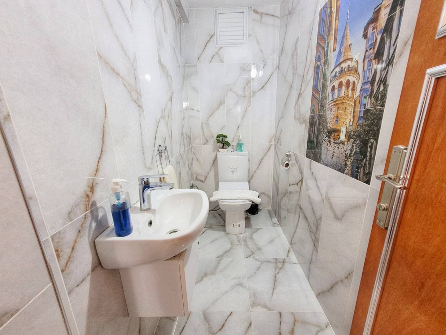 Spacious 3BR Retreat: Modern Comfort, furnished apartment in Avcılar, Istanbul — image 22