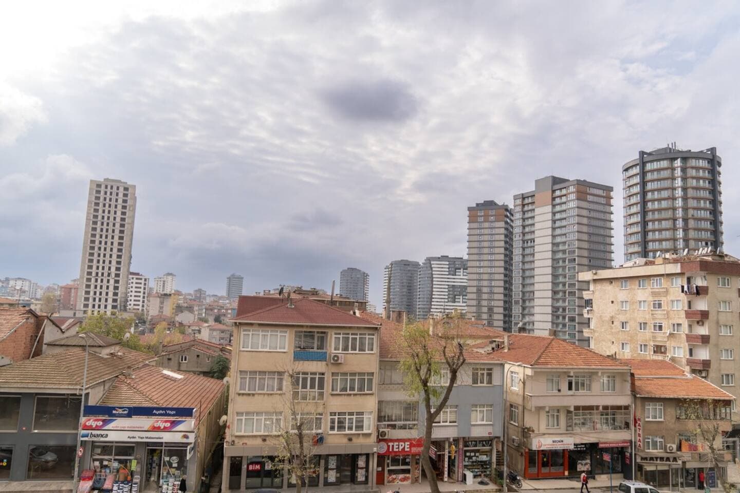 Modern Urban Apt- Relaxation in the City Hustle, furnished apartment in Kadıköy, Istanbul — image 18