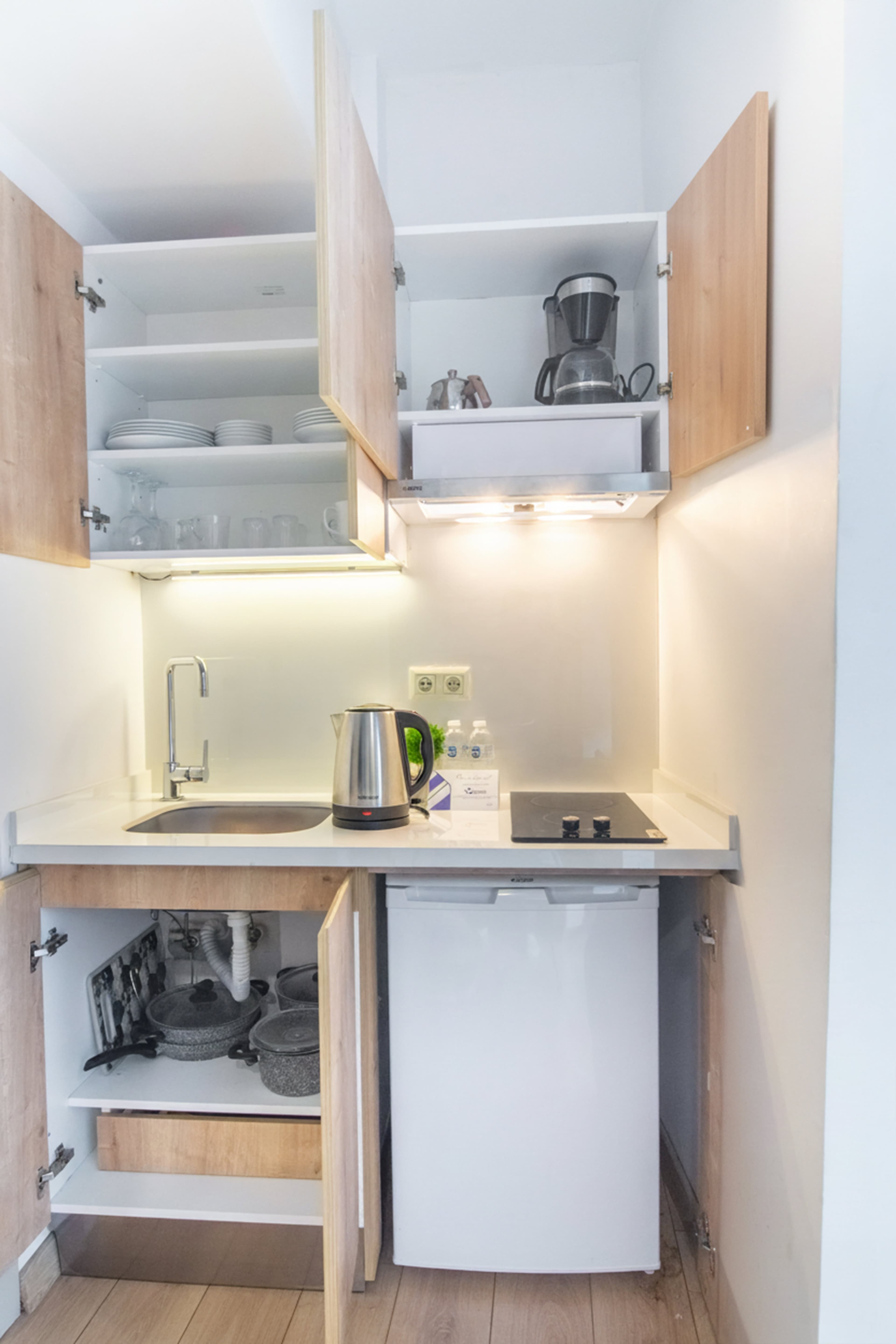 Cozy Modern Studio in Beyoğlu , furnished apartment in Beyoğlu, Istanbul — image 7