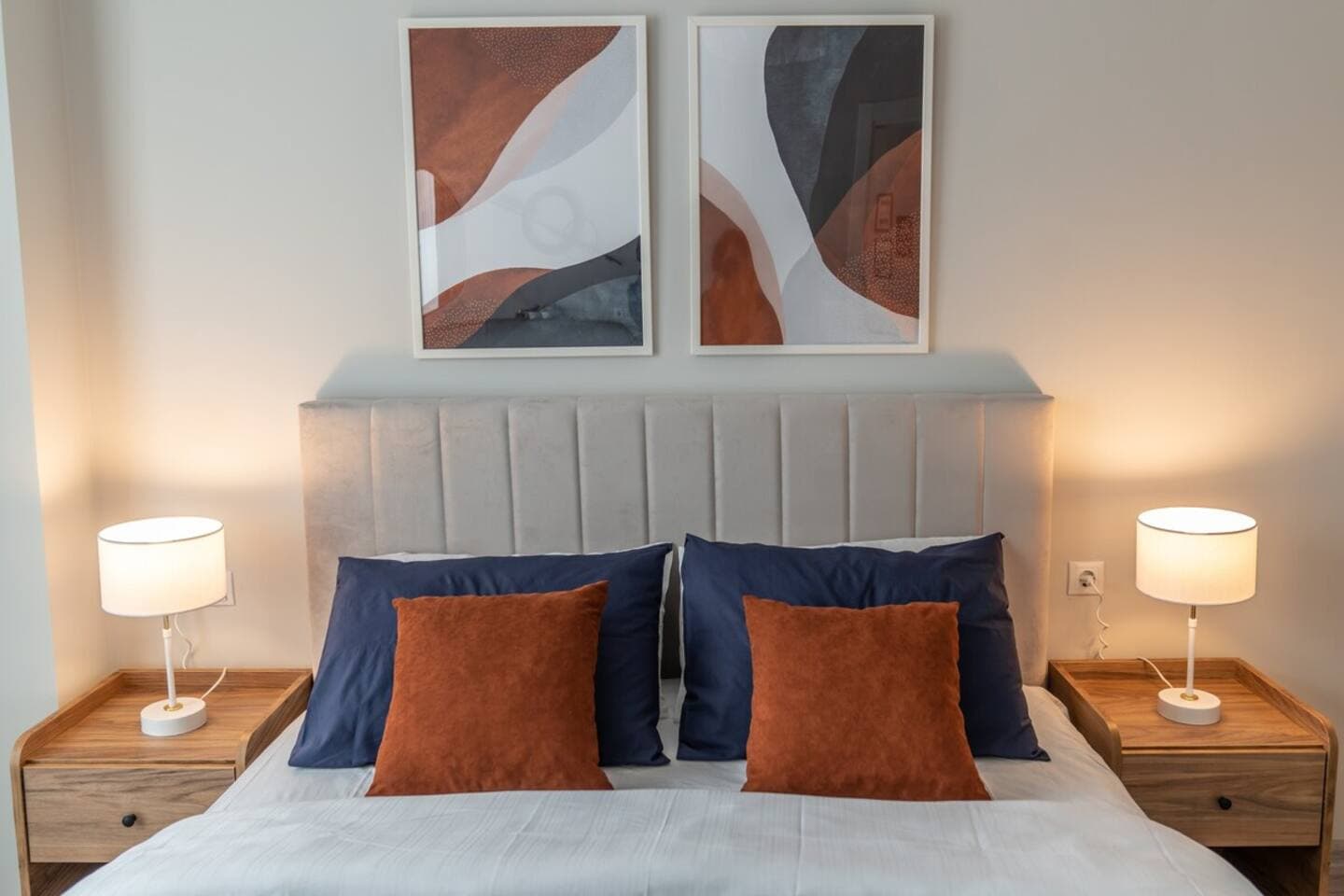 Modern Urban Apt- Relaxation in the City Hustle, furnished apartment in Kadıköy, Istanbul — image 11