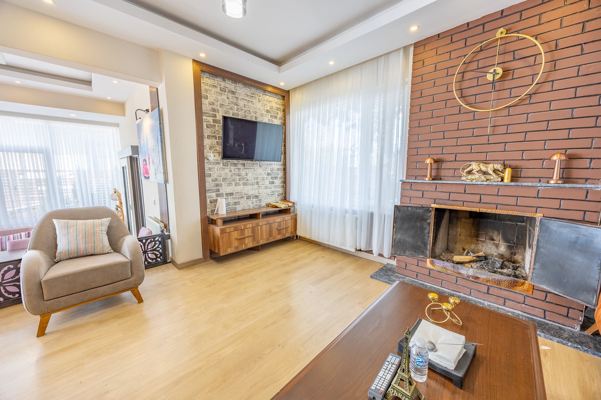 Sea View Villa with Pool, furnished apartment in Büyükçekmece, Istanbul — image 10