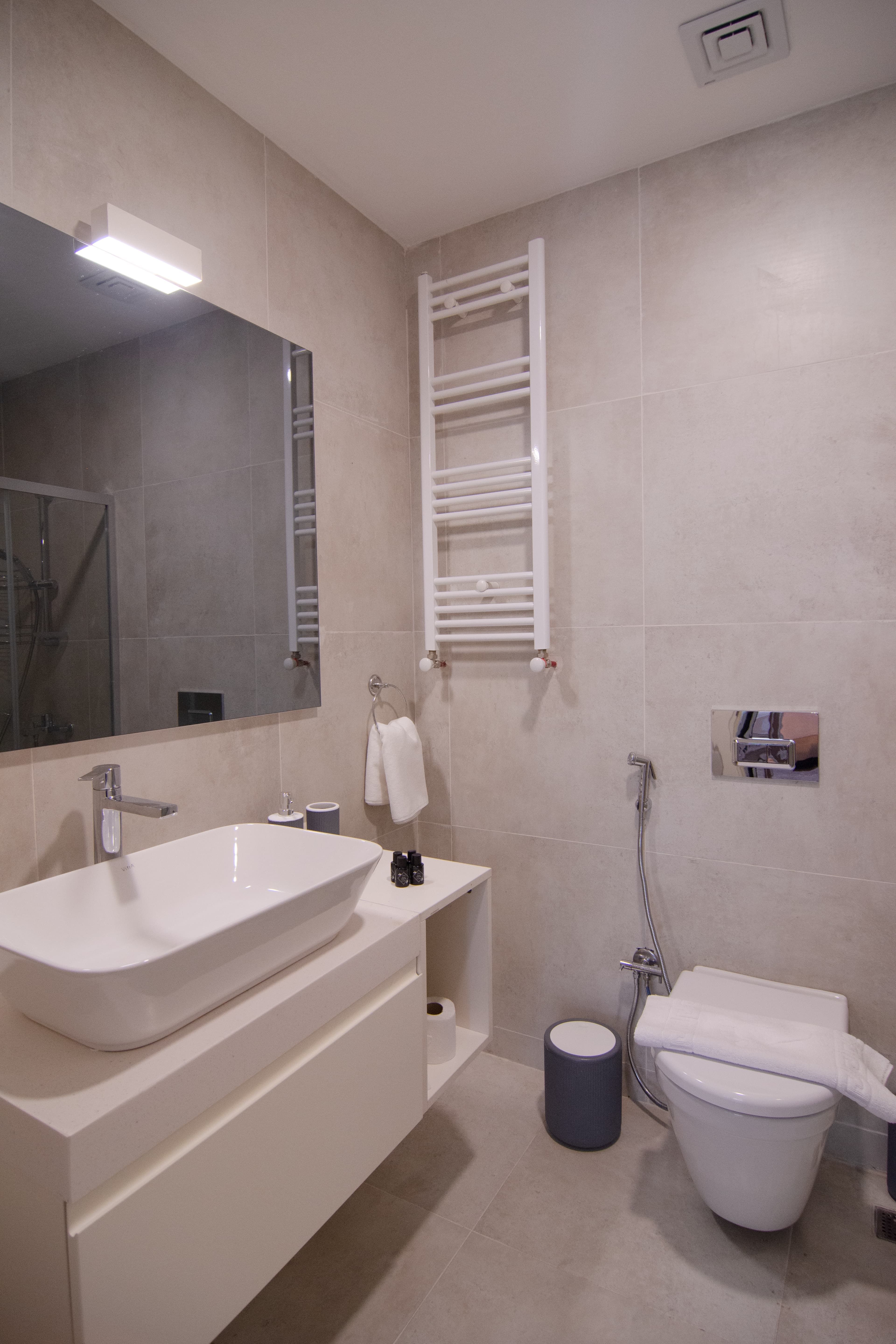 Cozy Retreat: Stylish 2BR Apt, furnished apartment in Bağcılar, Istanbul — image 10
