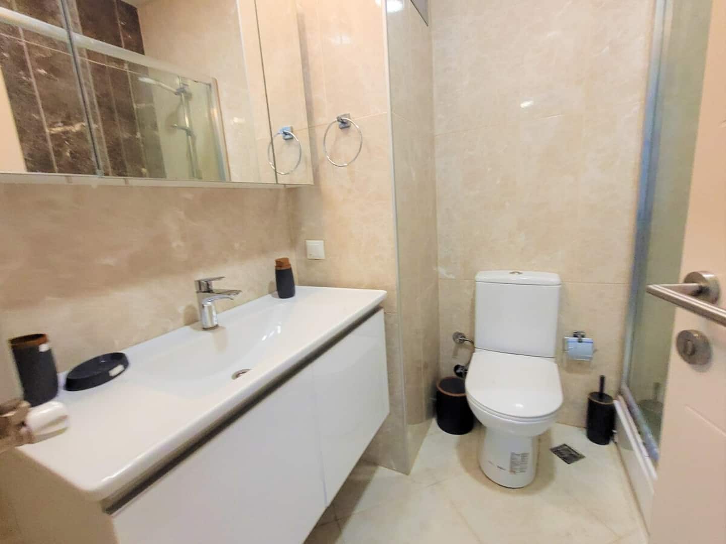 Peaceful 1-Bedroom Apt-near Kayaşehir attractions, furnished apartment in Başakşehir, Istanbul — image 11