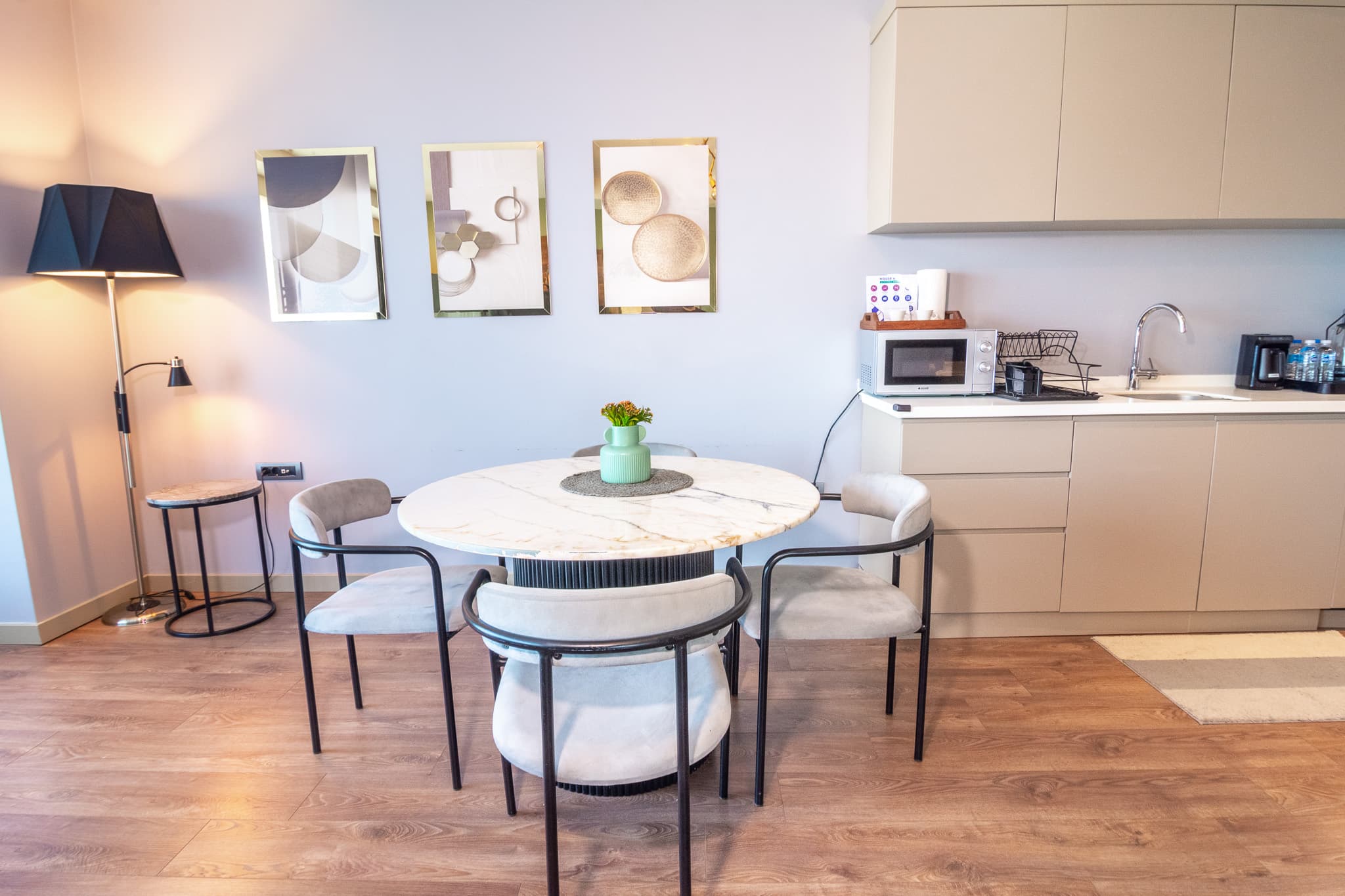 2-Bedroom Escape with city view, furnished apartment in Bağcılar, Istanbul — image 5