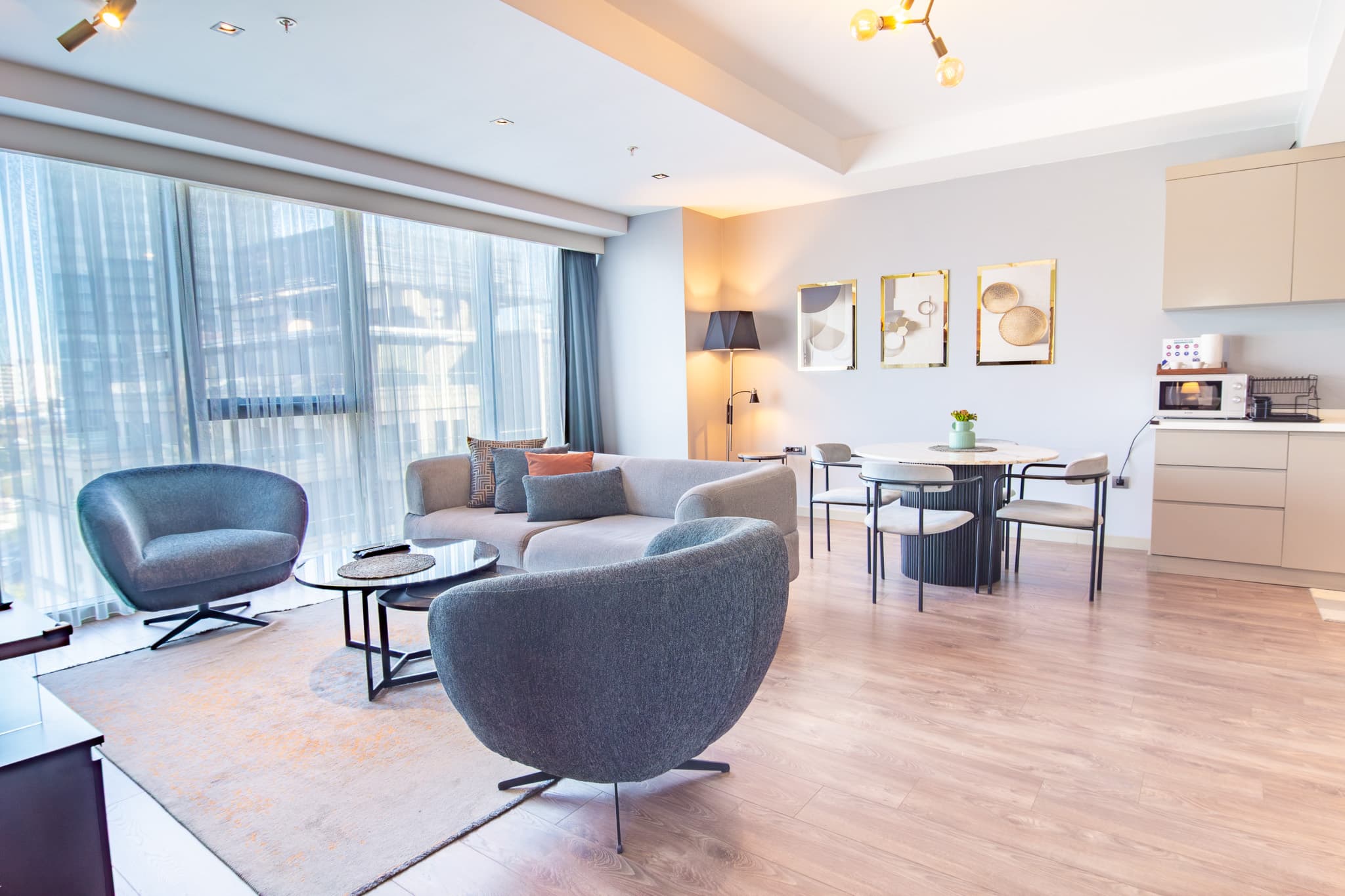 2-Bedroom Escape with city view, furnished apartment in Bağcılar, Istanbul