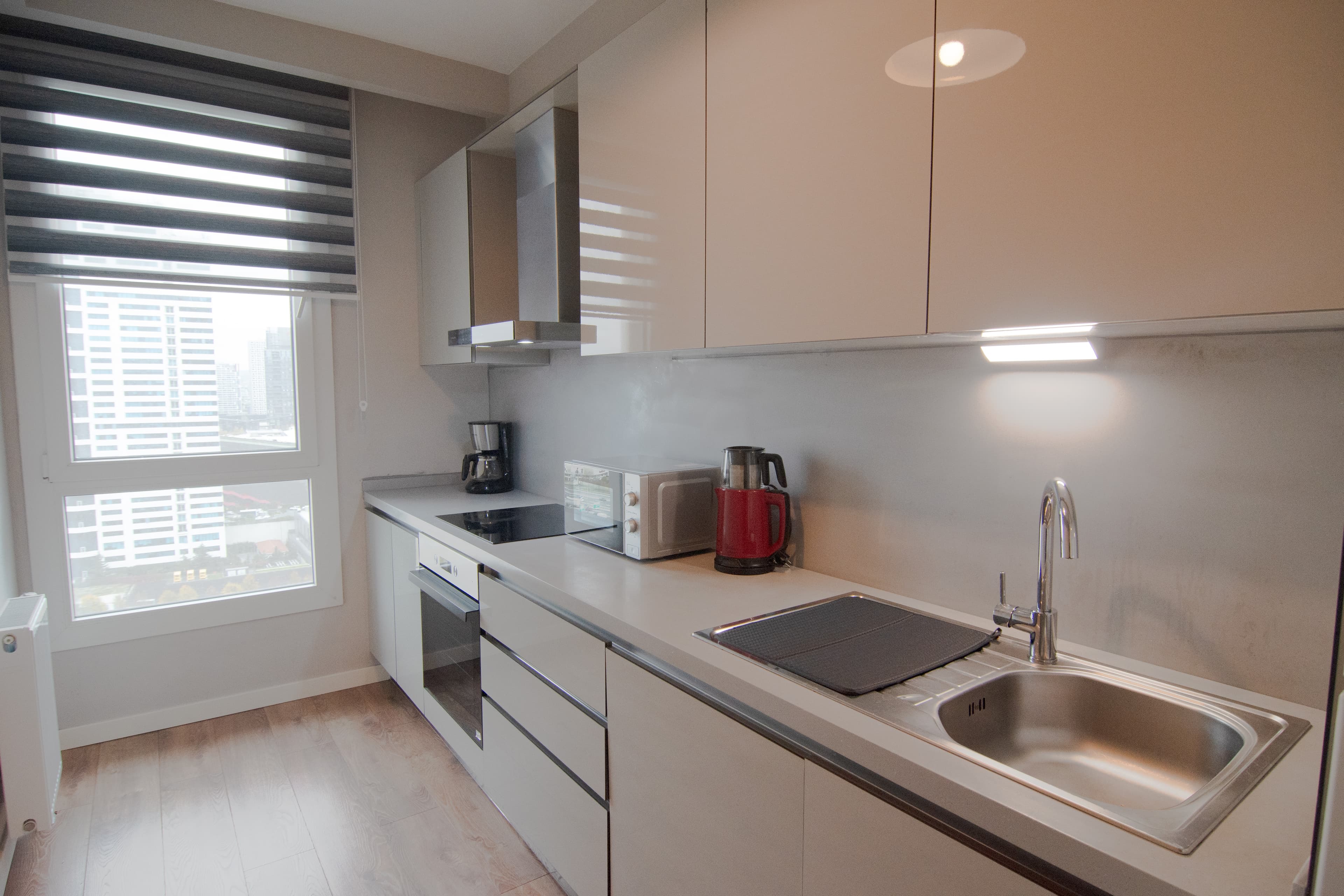 Cozy Retreat: Stylish 2BR Apt, furnished apartment in Bağcılar, Istanbul — image 18