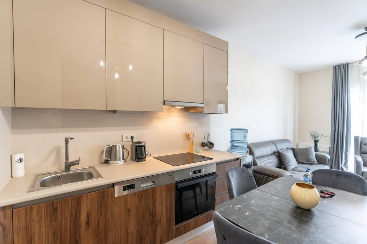 Peaceful and Private Escape: 1-Bedroom Apt, furnished apartment in Bağcılar, Istanbul — image 13