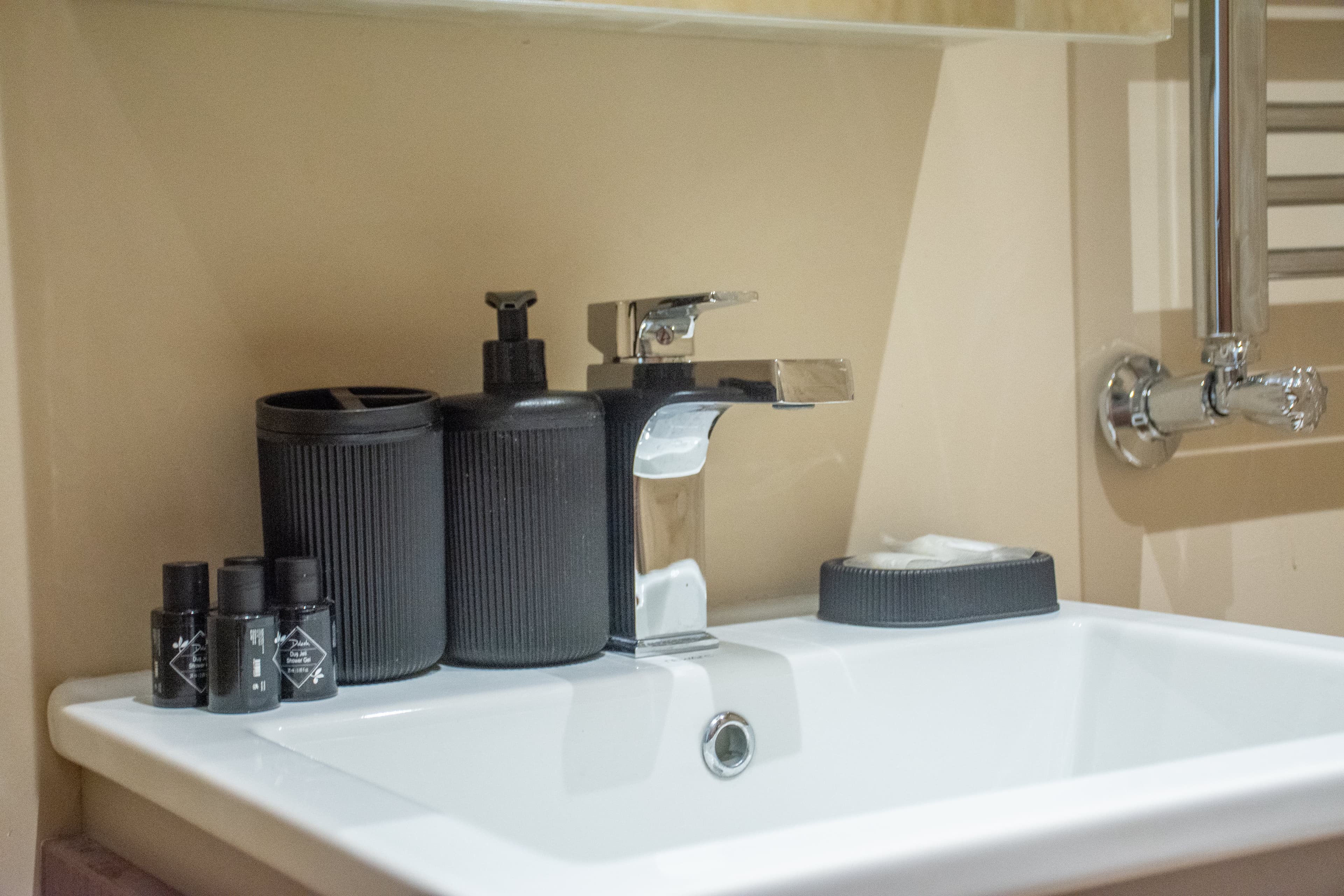 New 1Bdr Apartment with Relaxing Ambience, furnished apartment in Bağcılar, Istanbul — image 31