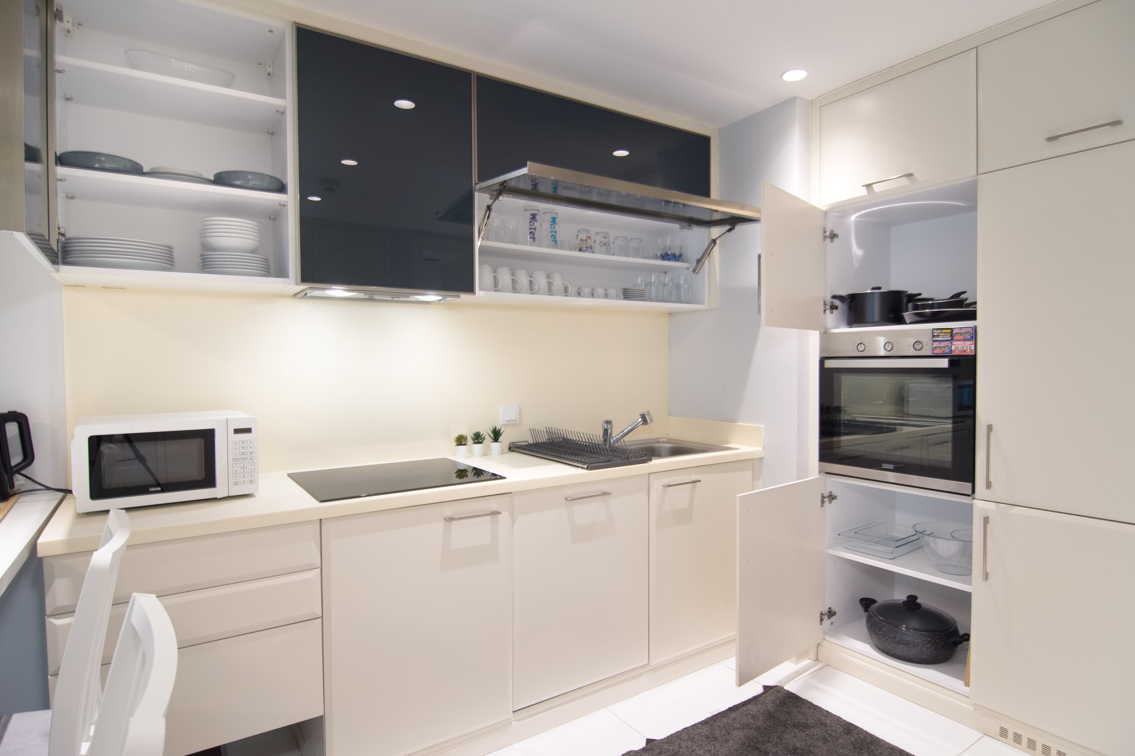 Modern & Cozy 1Bdr in Vibrant Beyoğlu, furnished apartment in Beyoğlu, Istanbul — image 11