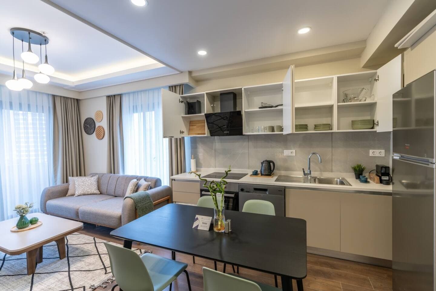 Modern & Fancy 2-Bedroom Apt with Nespresso, furnished apartment in Kağıthane, Istanbul — image 12
