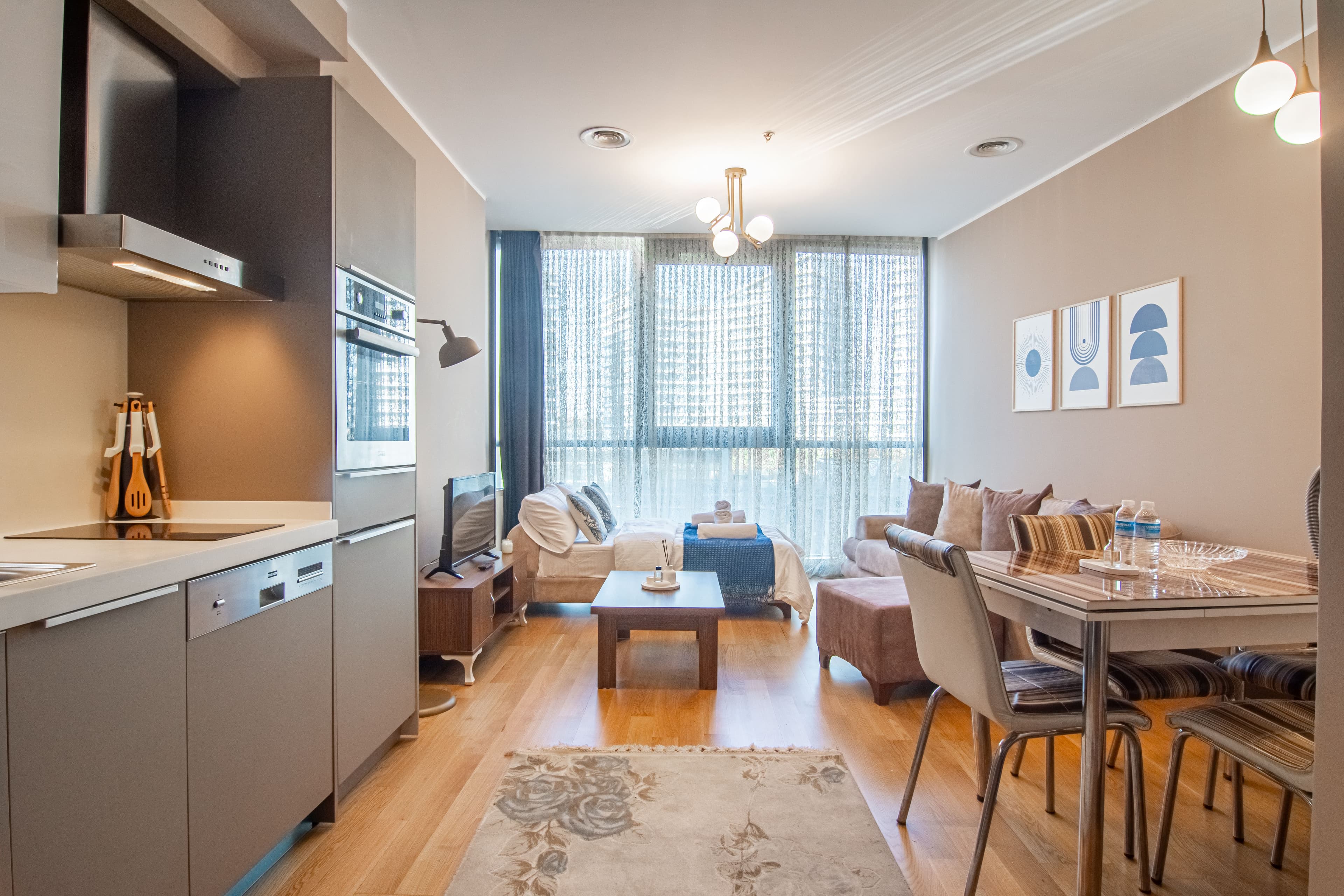 Modern Studio Retreat  fully furnished, furnished apartment in Bağcılar, Istanbul — image 2