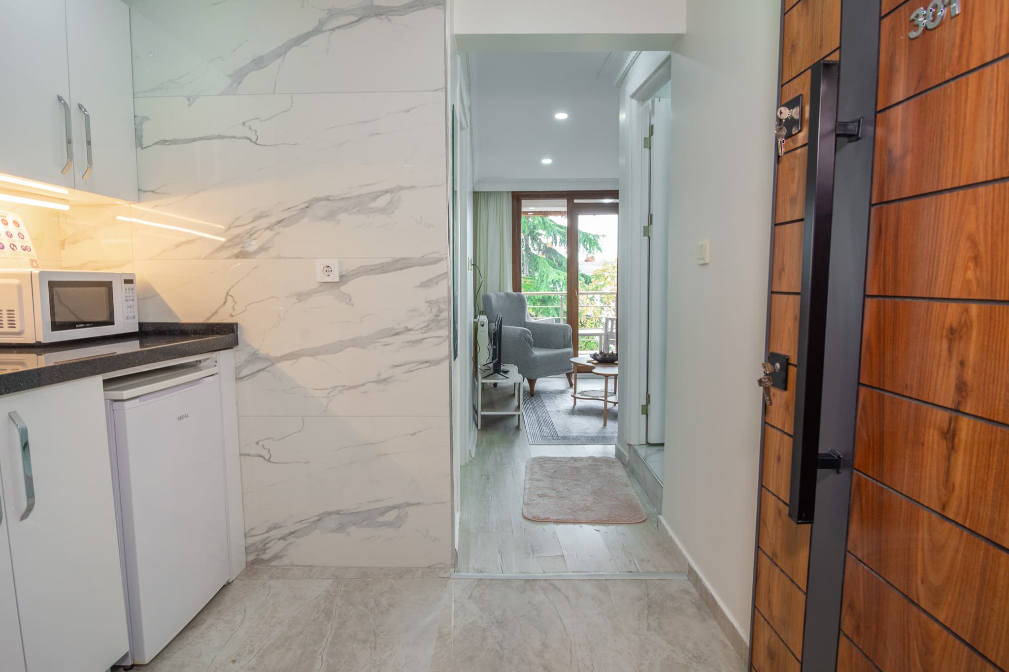 Cozy 1BR & Sofabed with Two Inviting Balconies, furnished apartment in Beylikdüzü, Istanbul — image 13