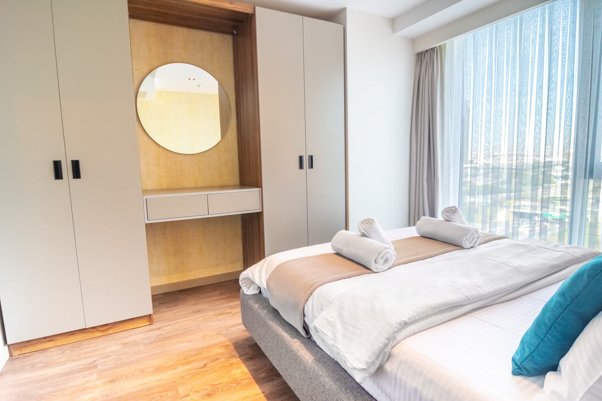 2-Bedroom Escape with city view, furnished apartment in Bağcılar, Istanbul — image 9