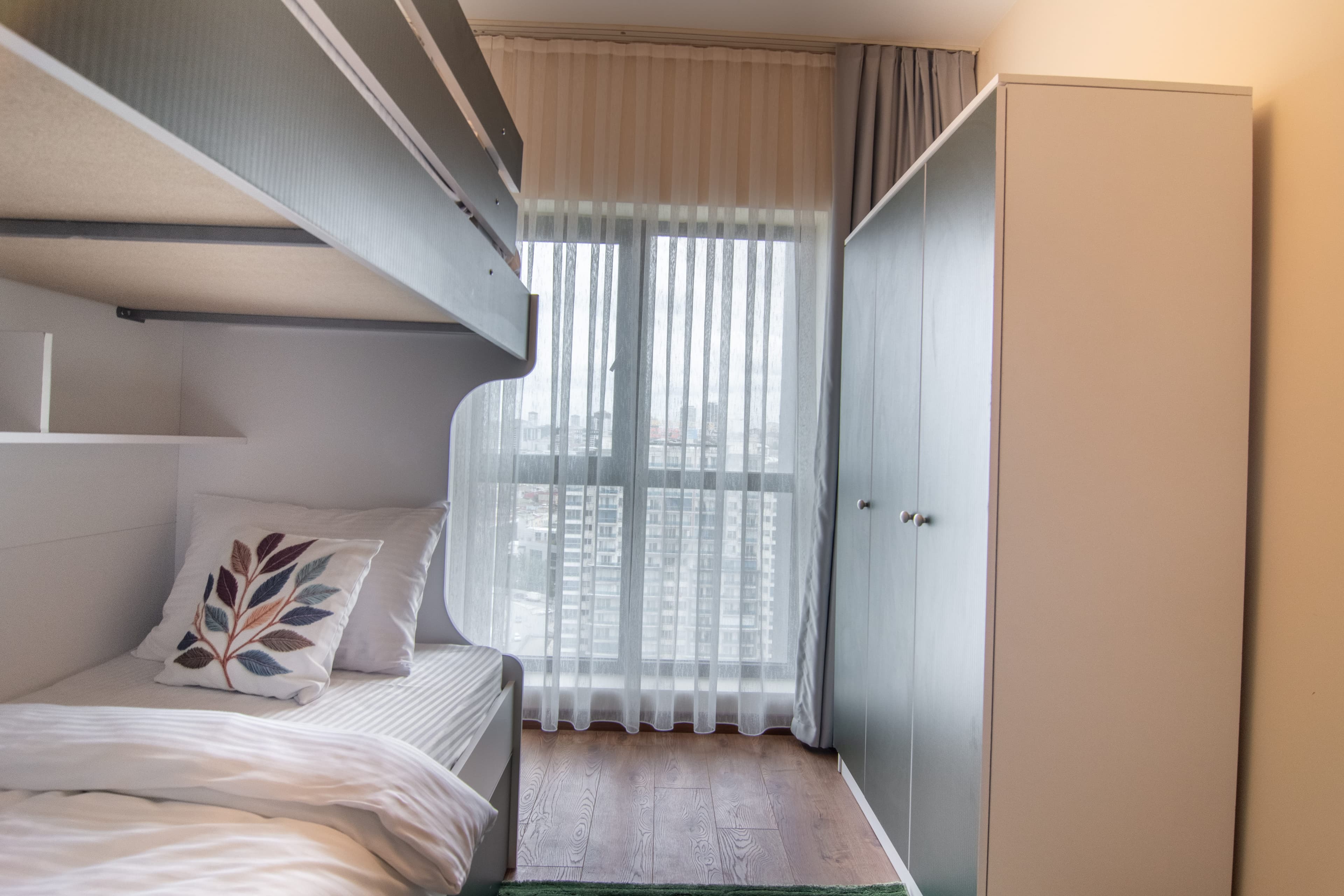New Modern Apt 3bedrooms -2bathrooms- pool & gym , furnished apartment in Bağcılar, Istanbul — image 27