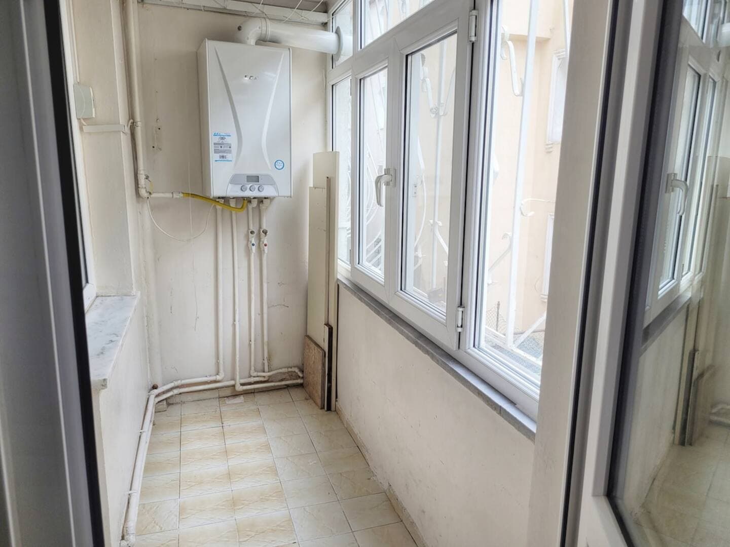 Spacious 3BR Retreat: Modern Comfort, furnished apartment in Avcılar, Istanbul — image 26