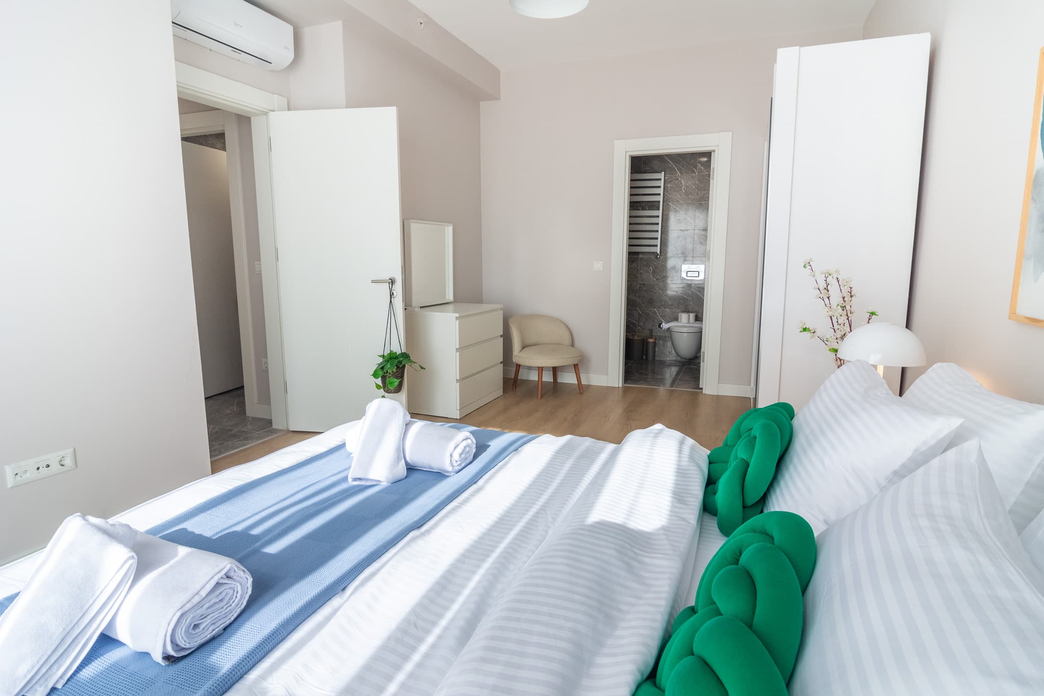 2-Bedroom Escape: Perfect for Families, furnished apartment in Avcılar, Istanbul — image 11
