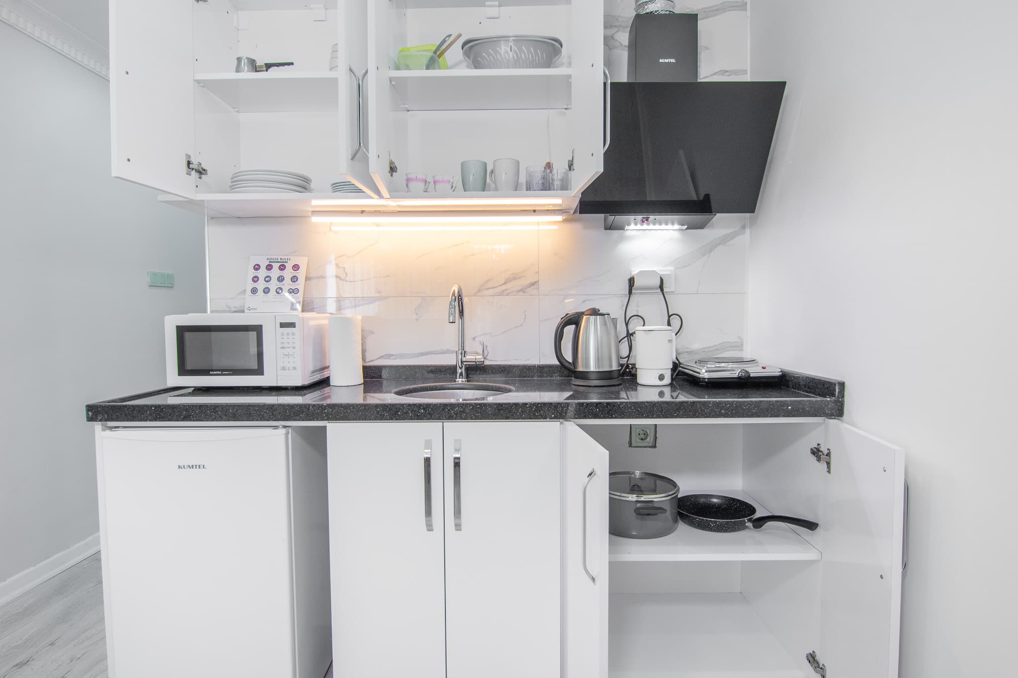 Cozy Home Studio Retreat, furnished apartment in Beylikdüzü, Istanbul — image 9