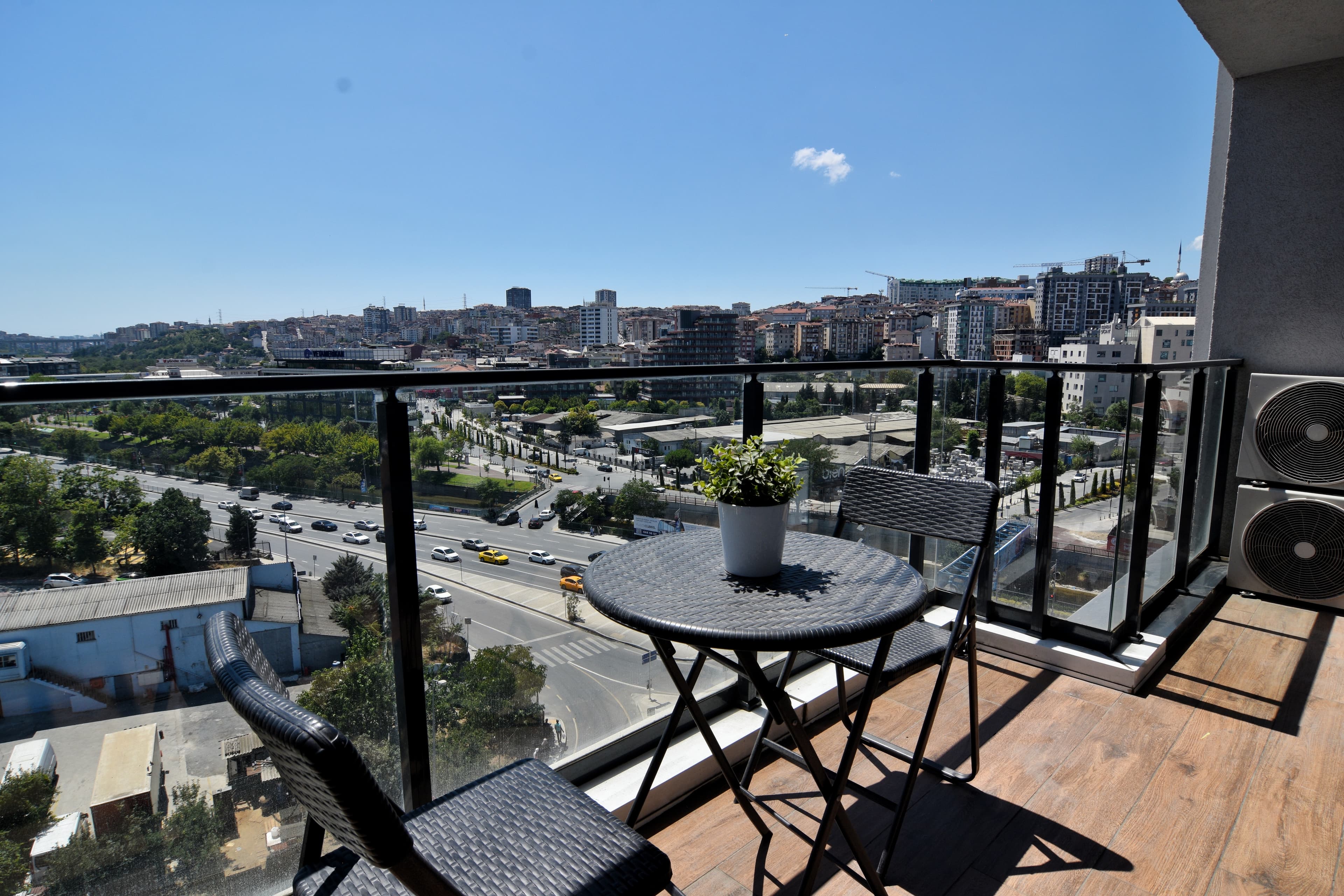 7th floor central 1-Bdr Apt  Wi-Fi/Pool/Gym, furnished apartment in Kağıthane, Istanbul — image 21