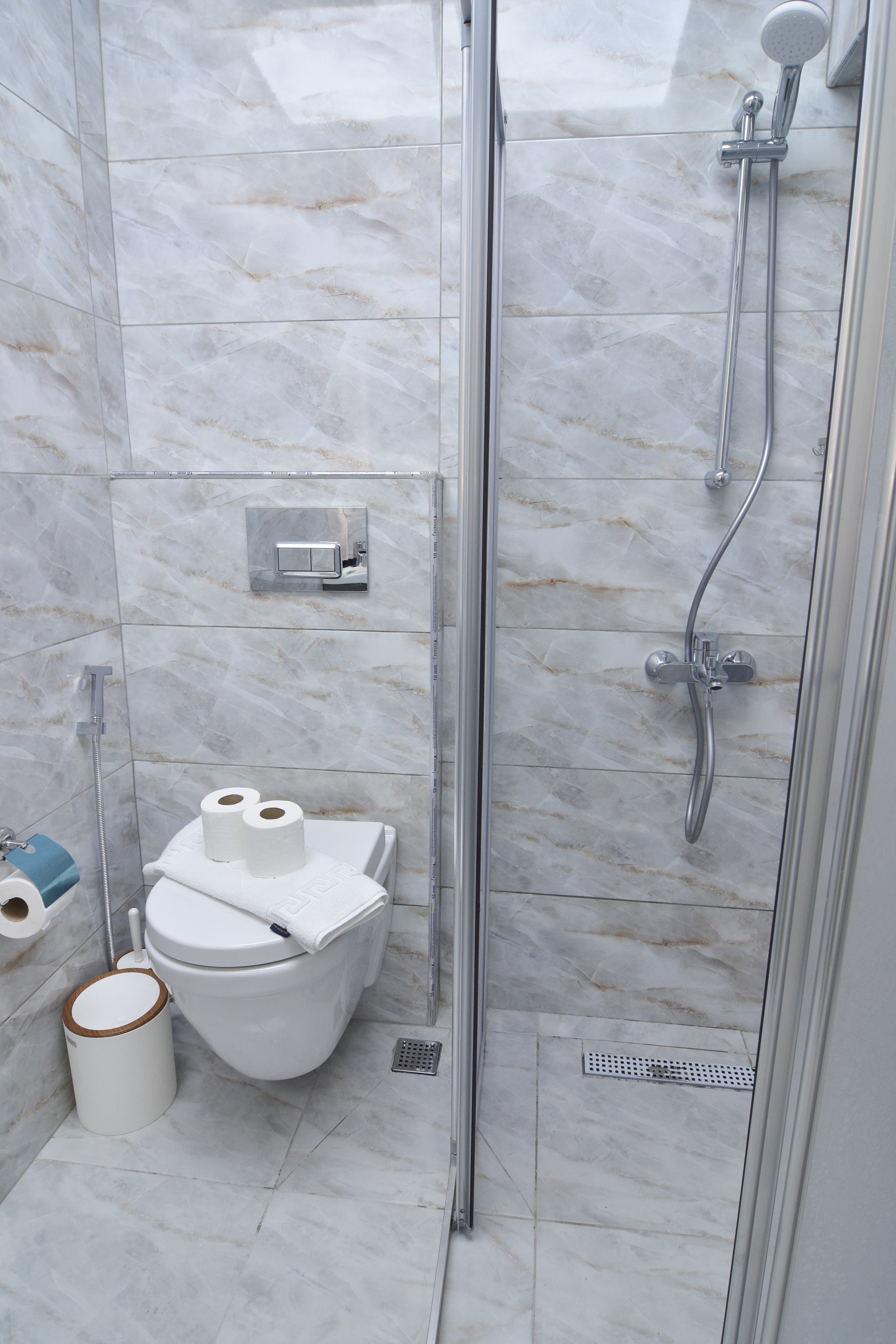Bright 2BR Home with outdoor garden and  BBQ , furnished apartment in Beylikdüzü, Istanbul — image 20