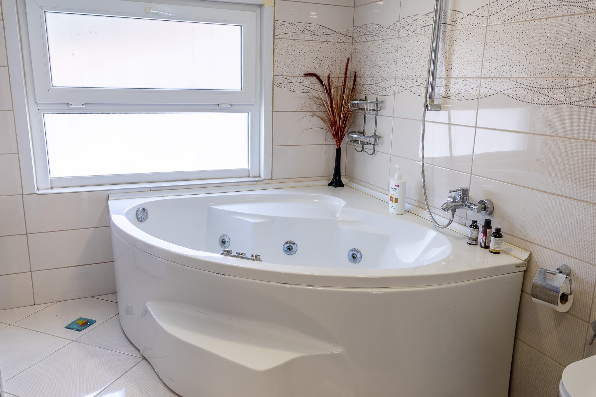 Seaside 3-Bedroom Duplex with Jacuzzi, furnished apartment in Büyükçekmece, Istanbul — image 27