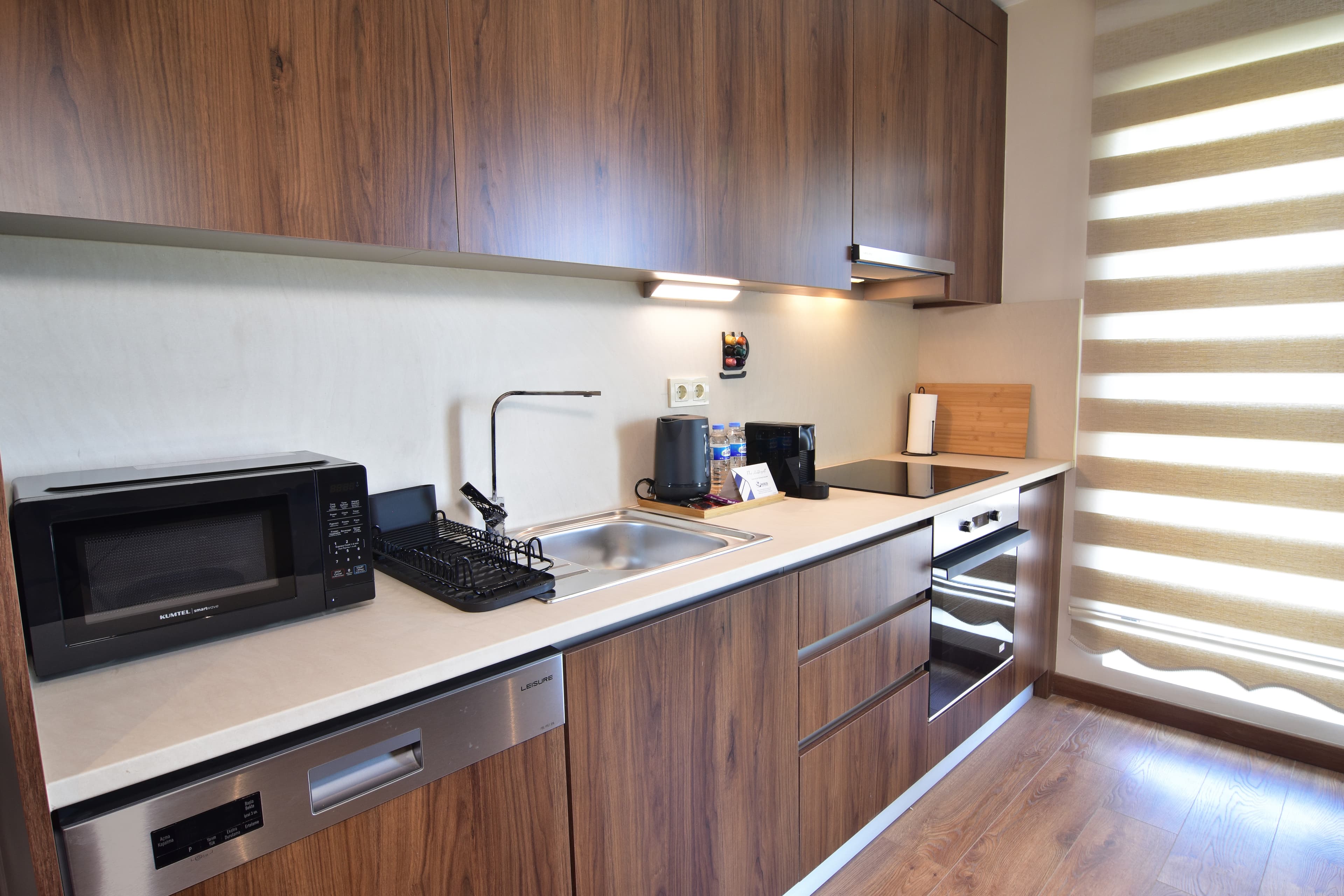 Stylish & Modern 3bedrooms -2bathrooms-pool & gym, furnished apartment in Bağcılar, Istanbul — image 32