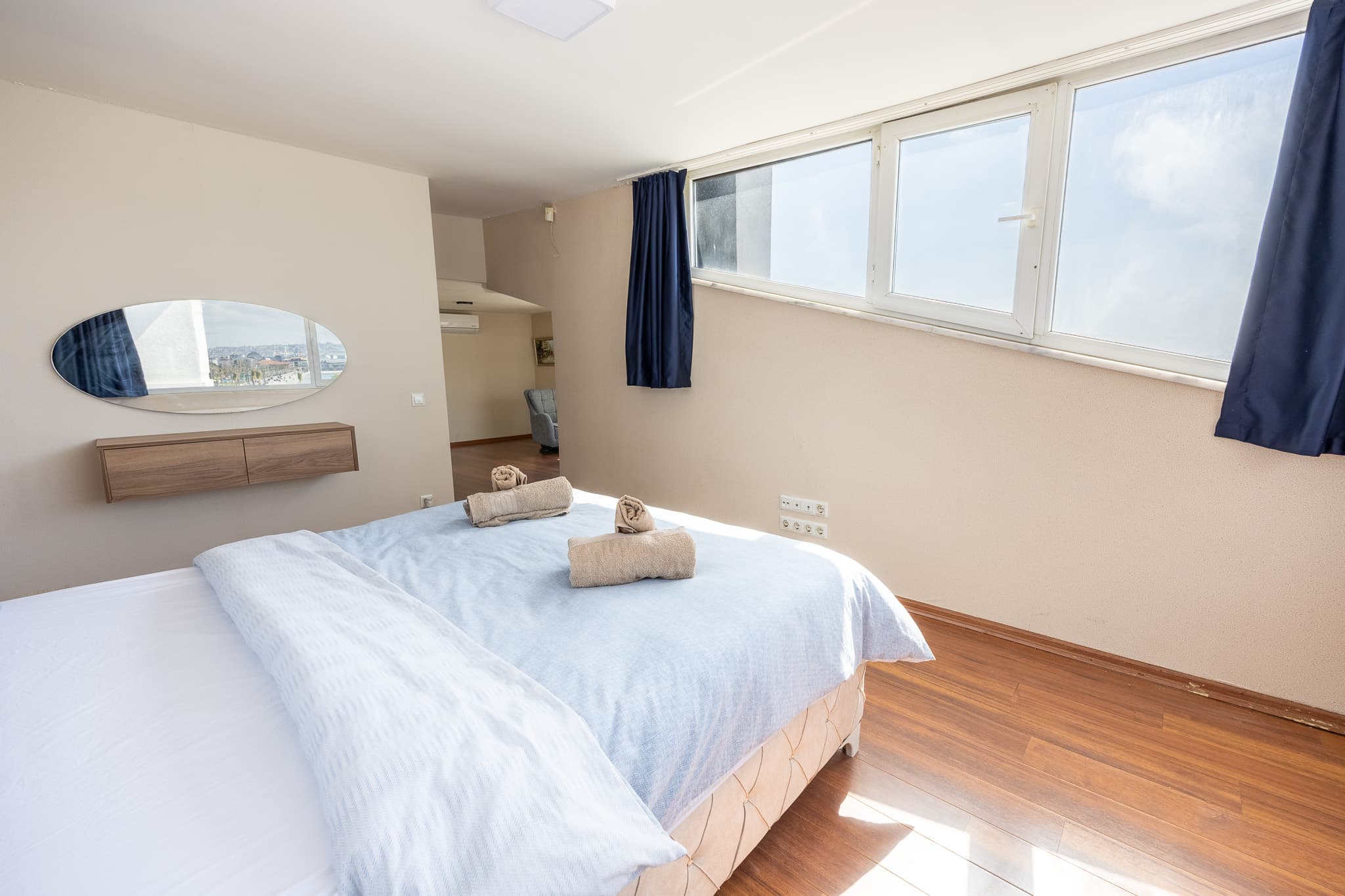 Seaside 3-Bedroom Duplex with Jacuzzi, furnished apartment in Büyükçekmece, Istanbul — image 19