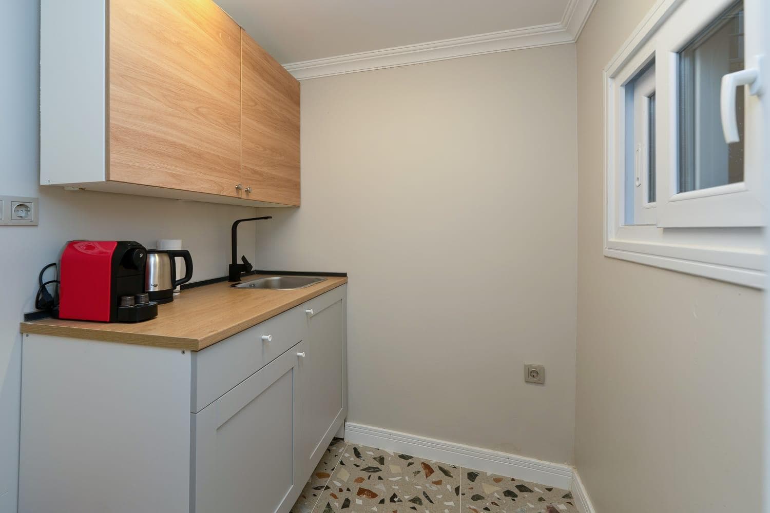 House with 4 bedrs 3 bathrooms central location, furnished apartment in Şişli, Istanbul — image 13