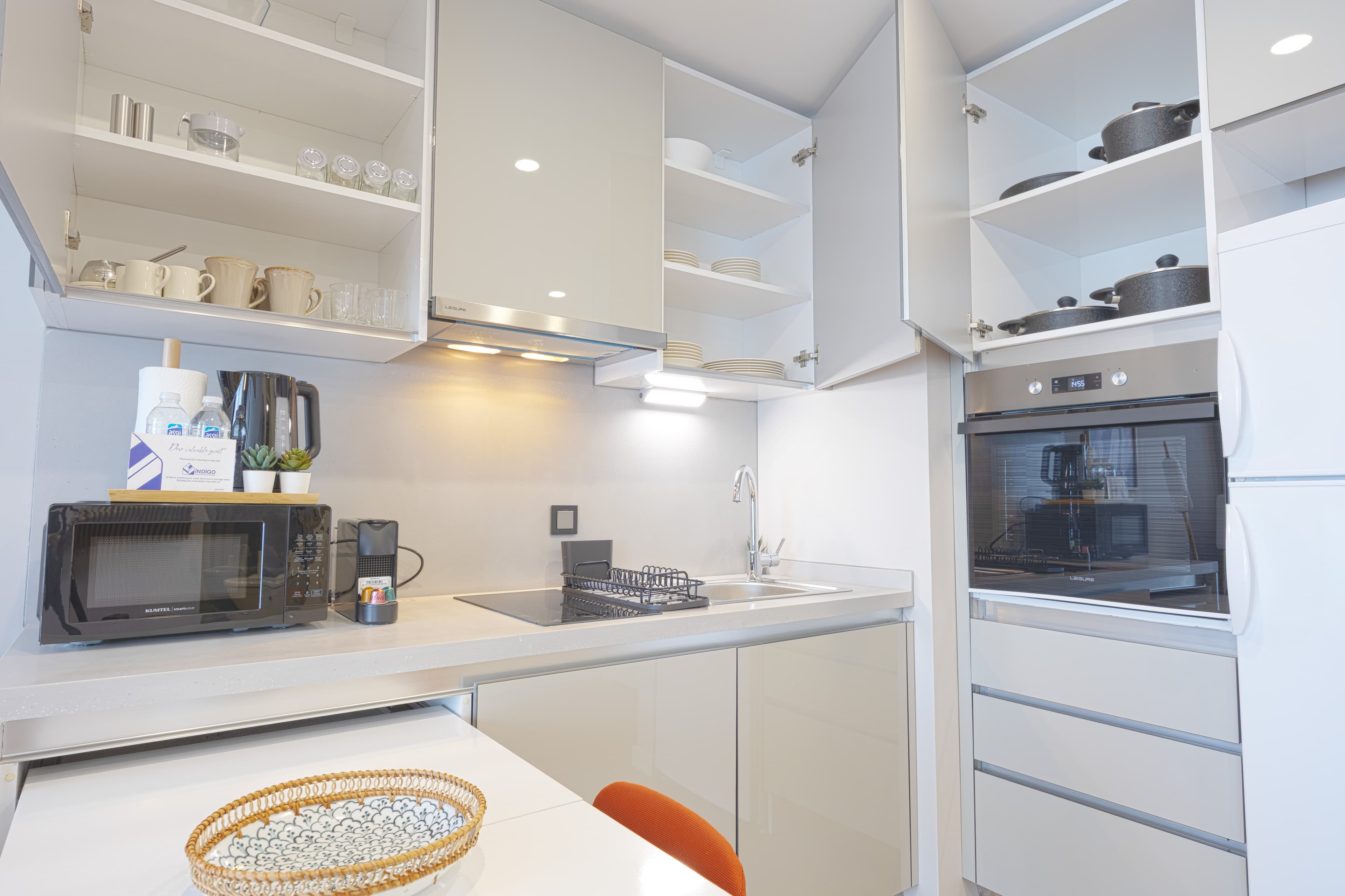 Modern Cozy Apartment with Balcony, furnished apartment in Bağcılar, Istanbul — image 16