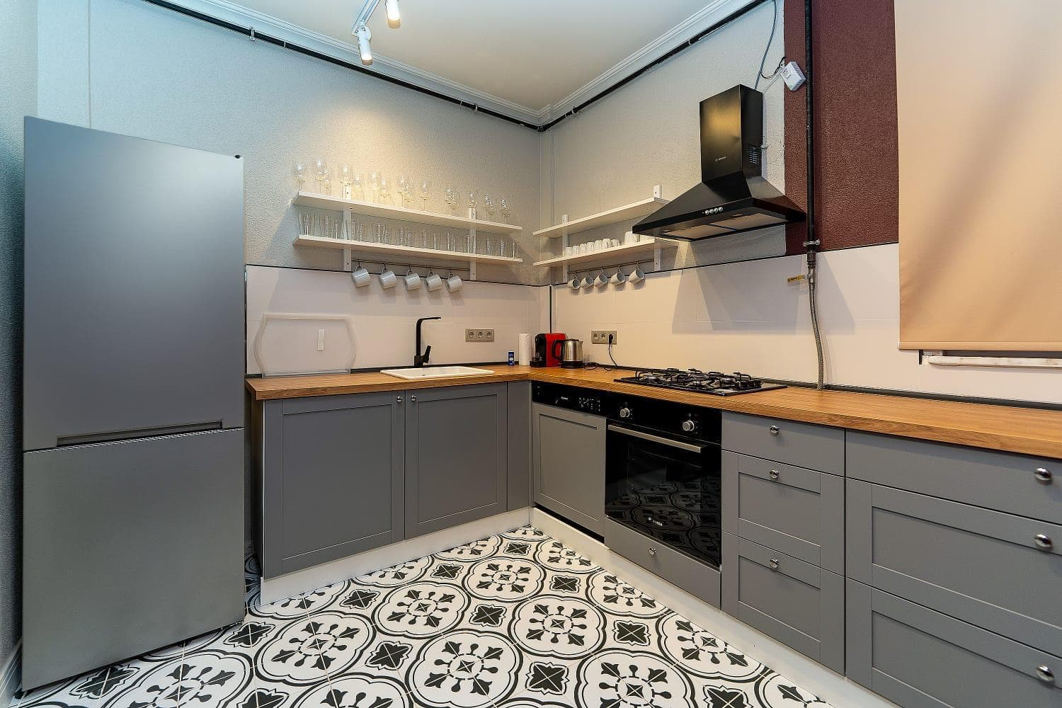 House with 4 bedrs 3 bathrooms central location, furnished apartment in Şişli, Istanbul — image 7