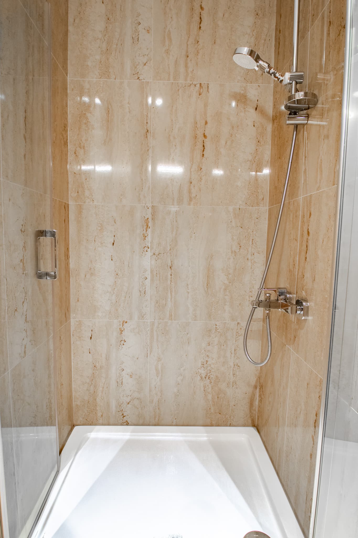 Spacious 1BR with City View, furnished apartment in Bağcılar, Istanbul — image 12