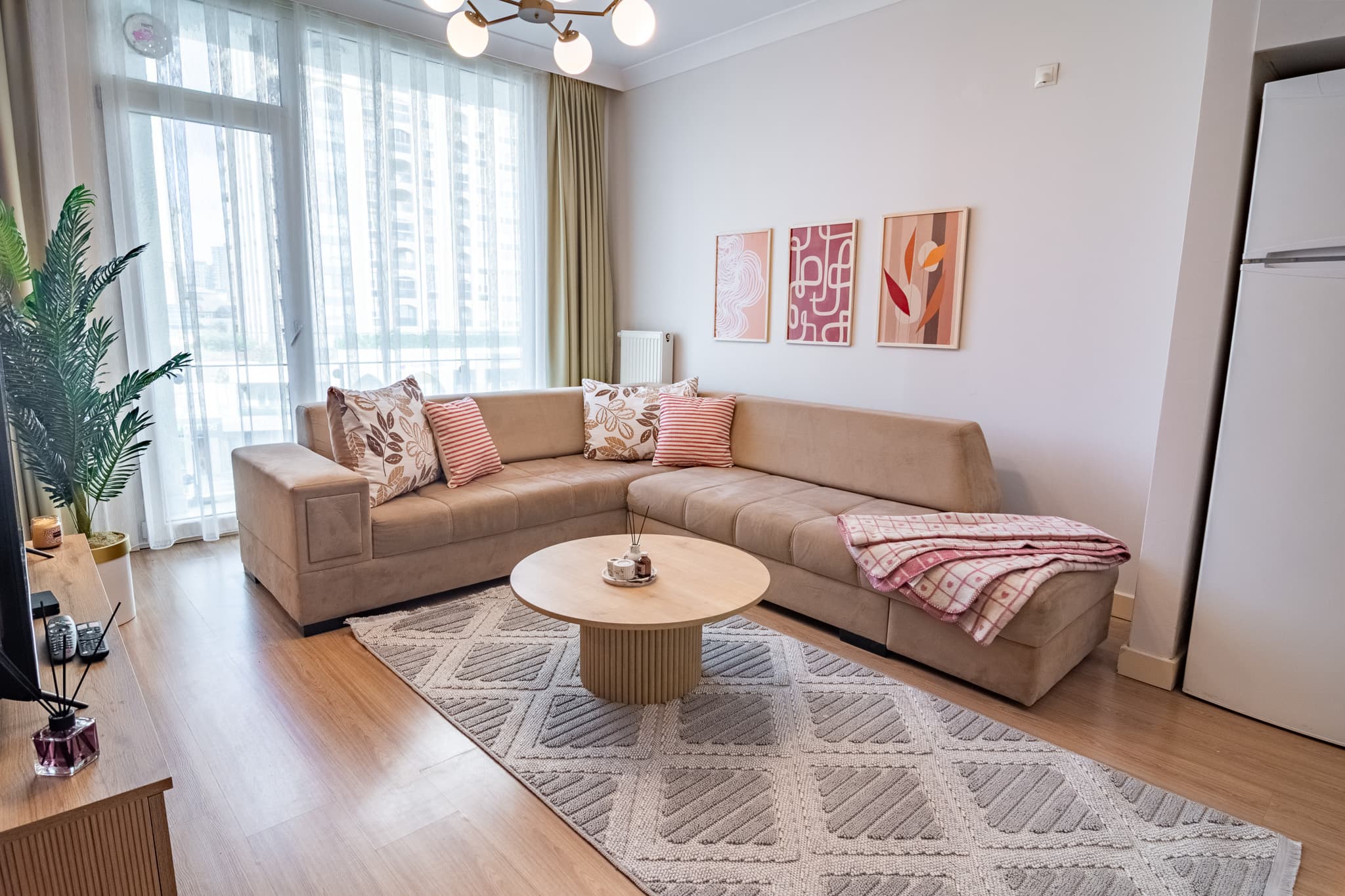 Modern 1BR Apartment Near Kayaşehir attractions, furnished apartment in Başakşehir, Istanbul — image 5
