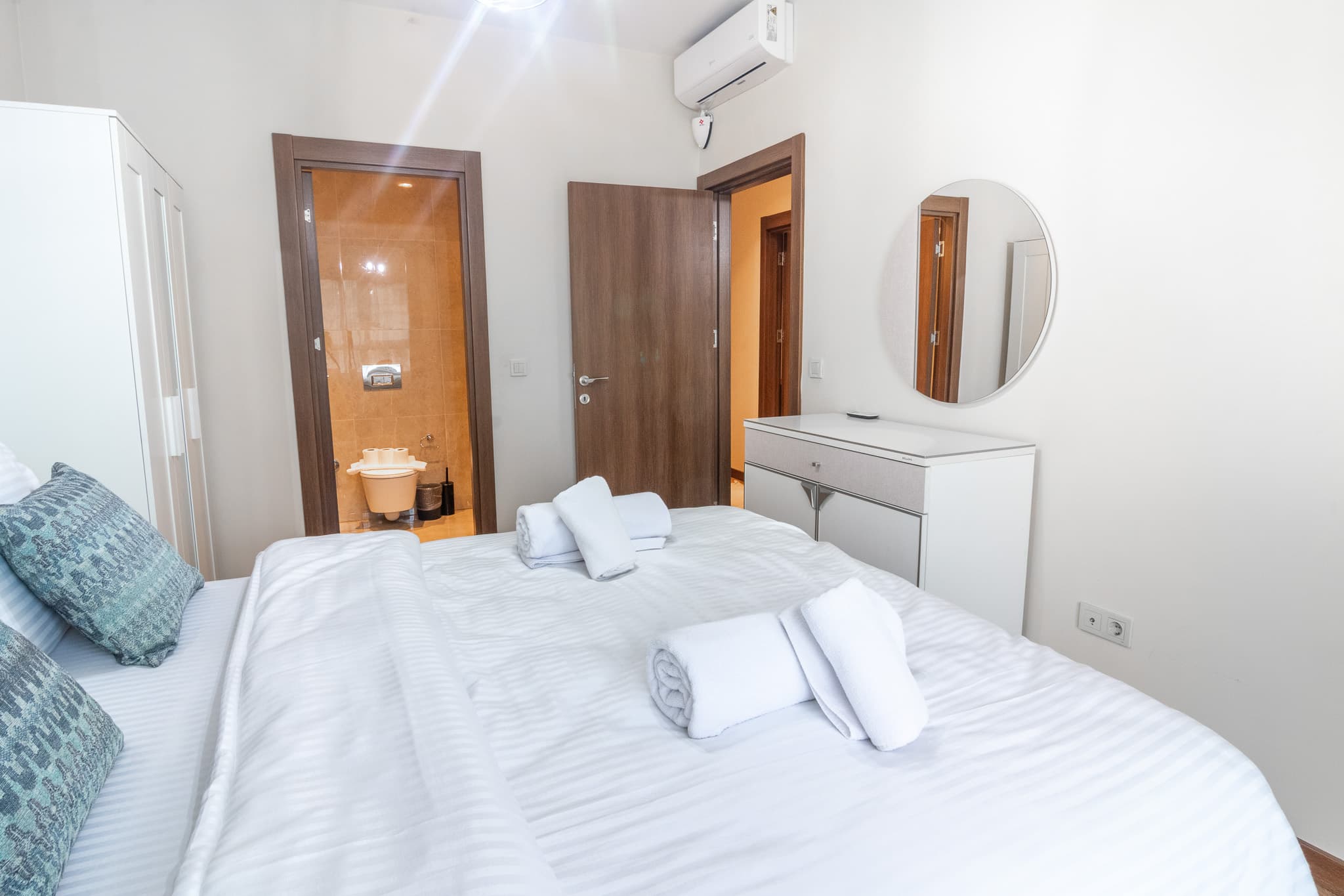 Modern 2BR City View Residence , furnished apartment in Bağcılar, Istanbul — image 9