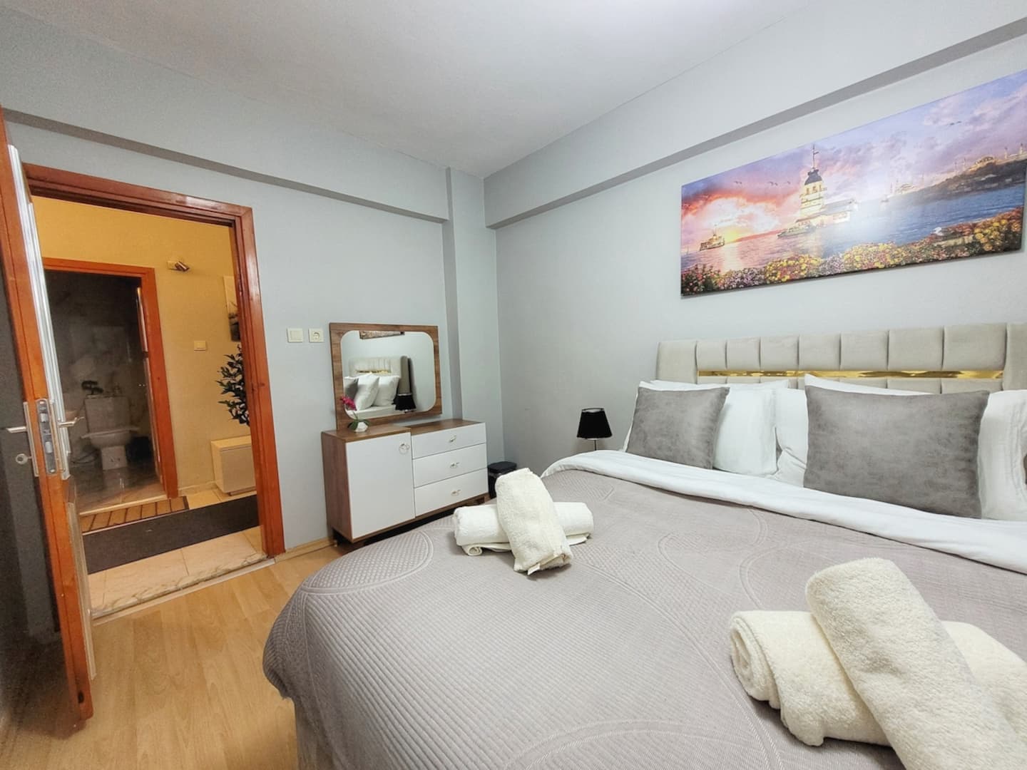Spacious 3BR Retreat: Modern Comfort, furnished apartment in Avcılar, Istanbul — image 6