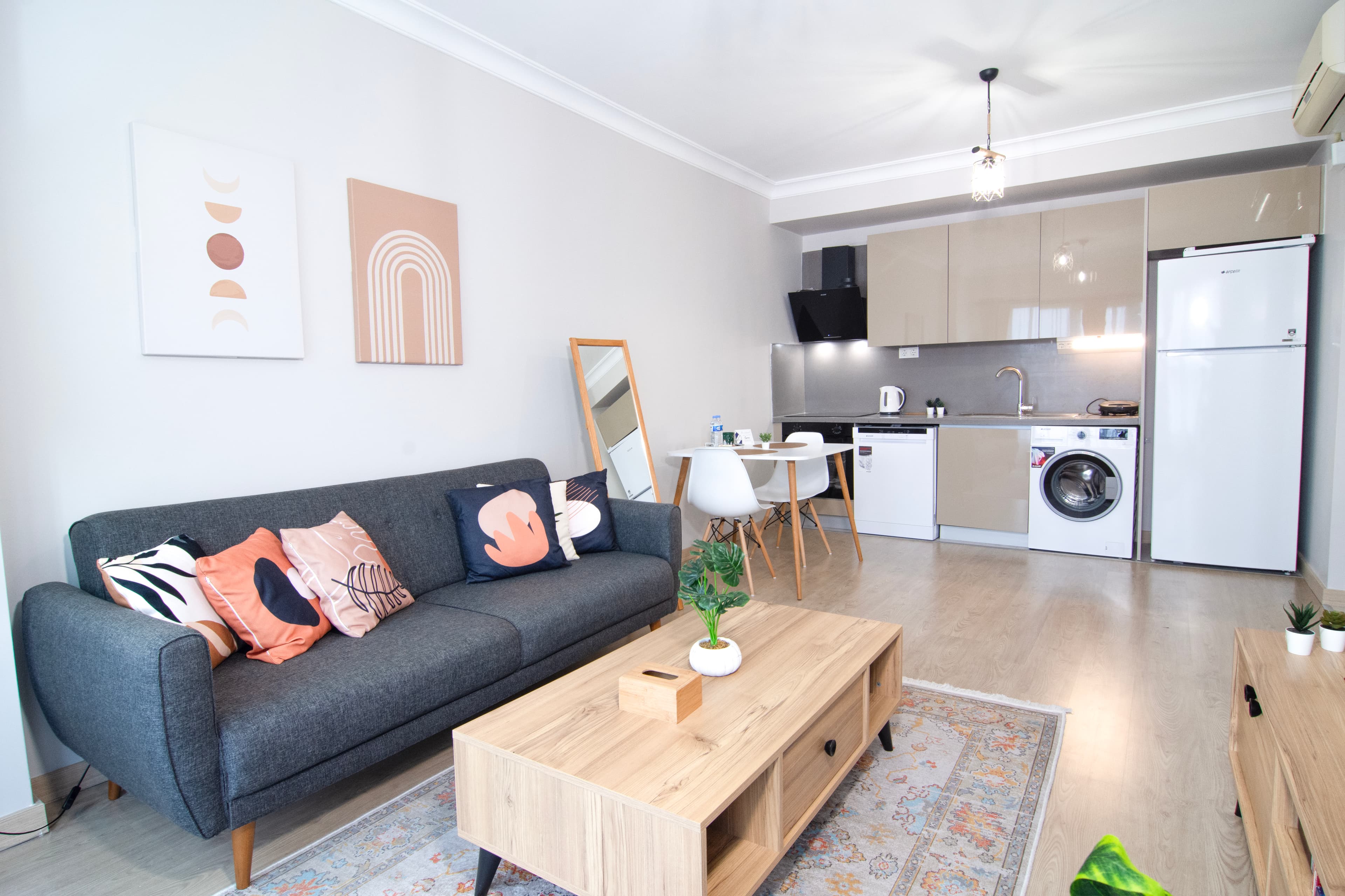 Sunny 1Bdr Near EyupSultan, furnished apartment in Eyüpsultan, Istanbul — image 2