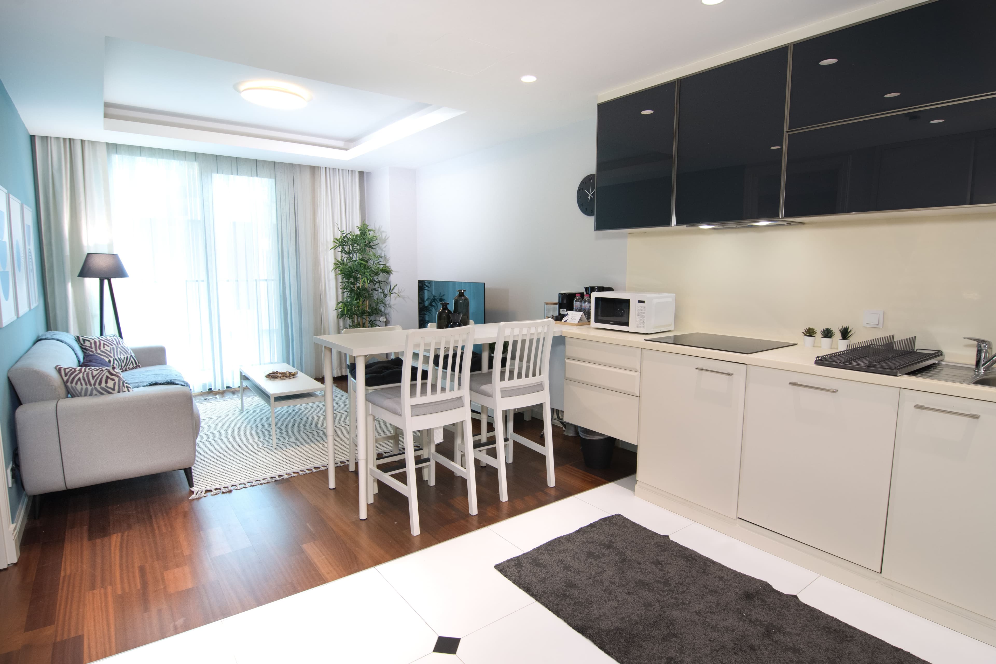 Modern & Cozy 1Bdr in Vibrant Beyoğlu, furnished apartment in Beyoğlu, Istanbul — image 3