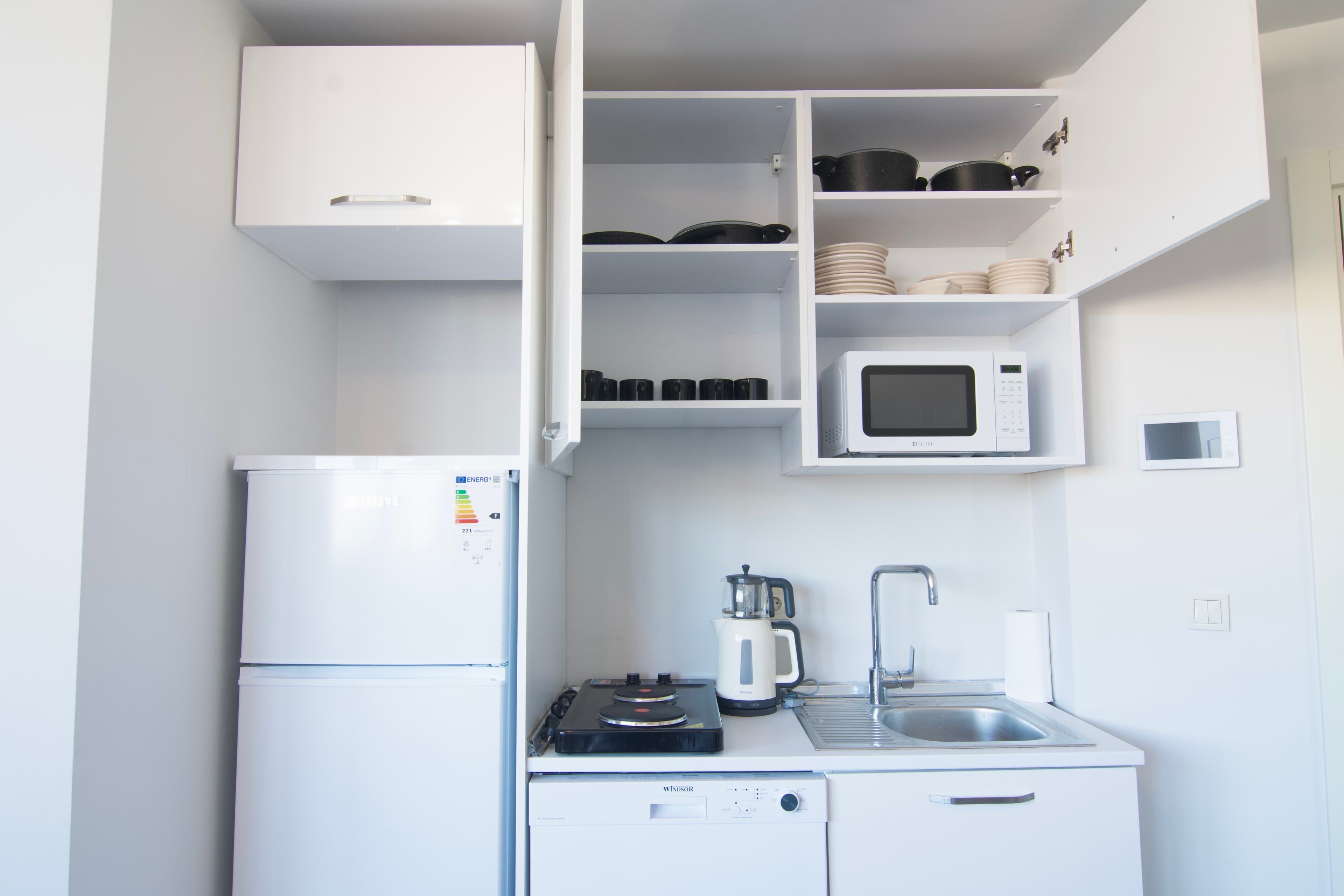 28th Floor cozy Studio, furnished apartment in Kartal, Istanbul — image 10
