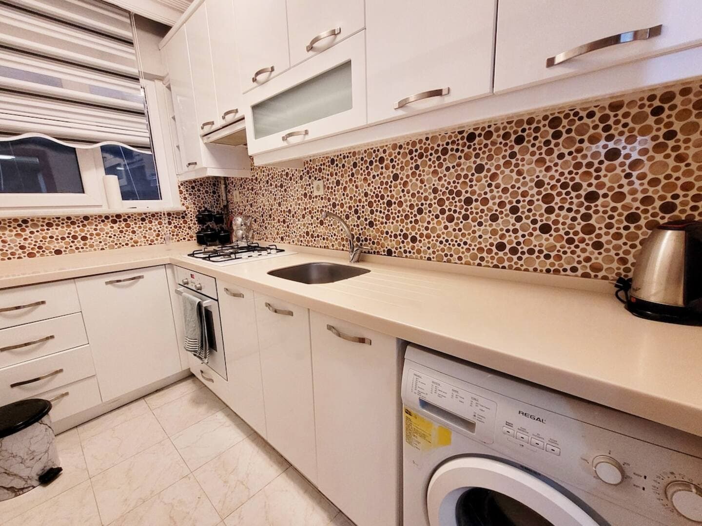 Spacious 3BR Retreat: Modern Comfort, furnished apartment in Avcılar, Istanbul — image 14