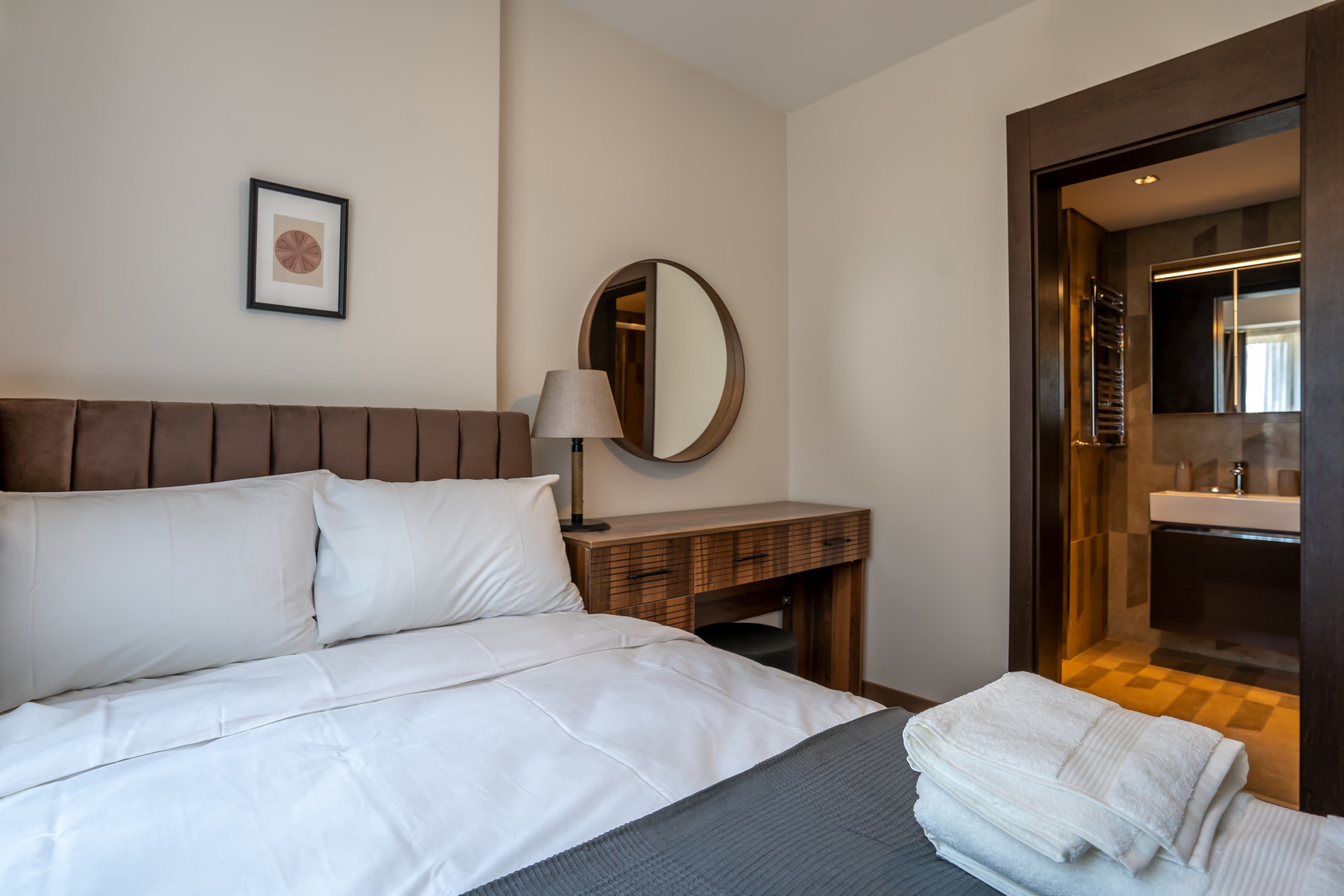 Cozy &  stylish apartment  2 bedr 2bath , furnished apartment in Bakırköy, Istanbul — image 3