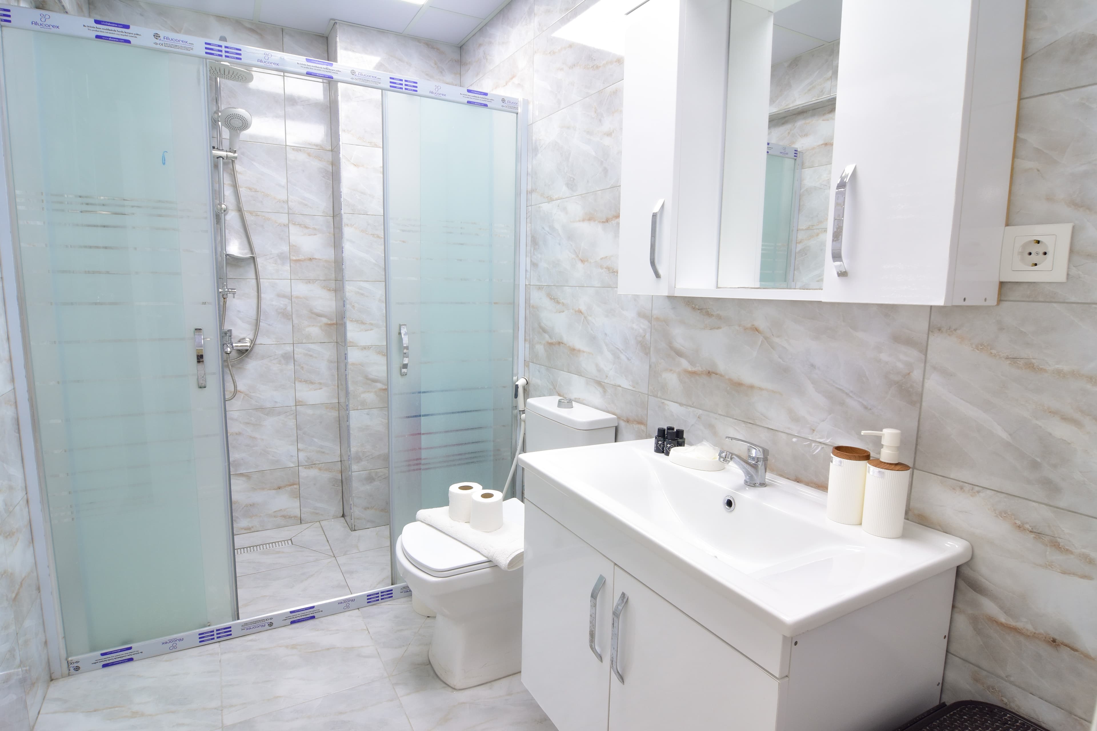Bright 2BR Home with outdoor garden and  BBQ , furnished apartment in Beylikdüzü, Istanbul — image 31