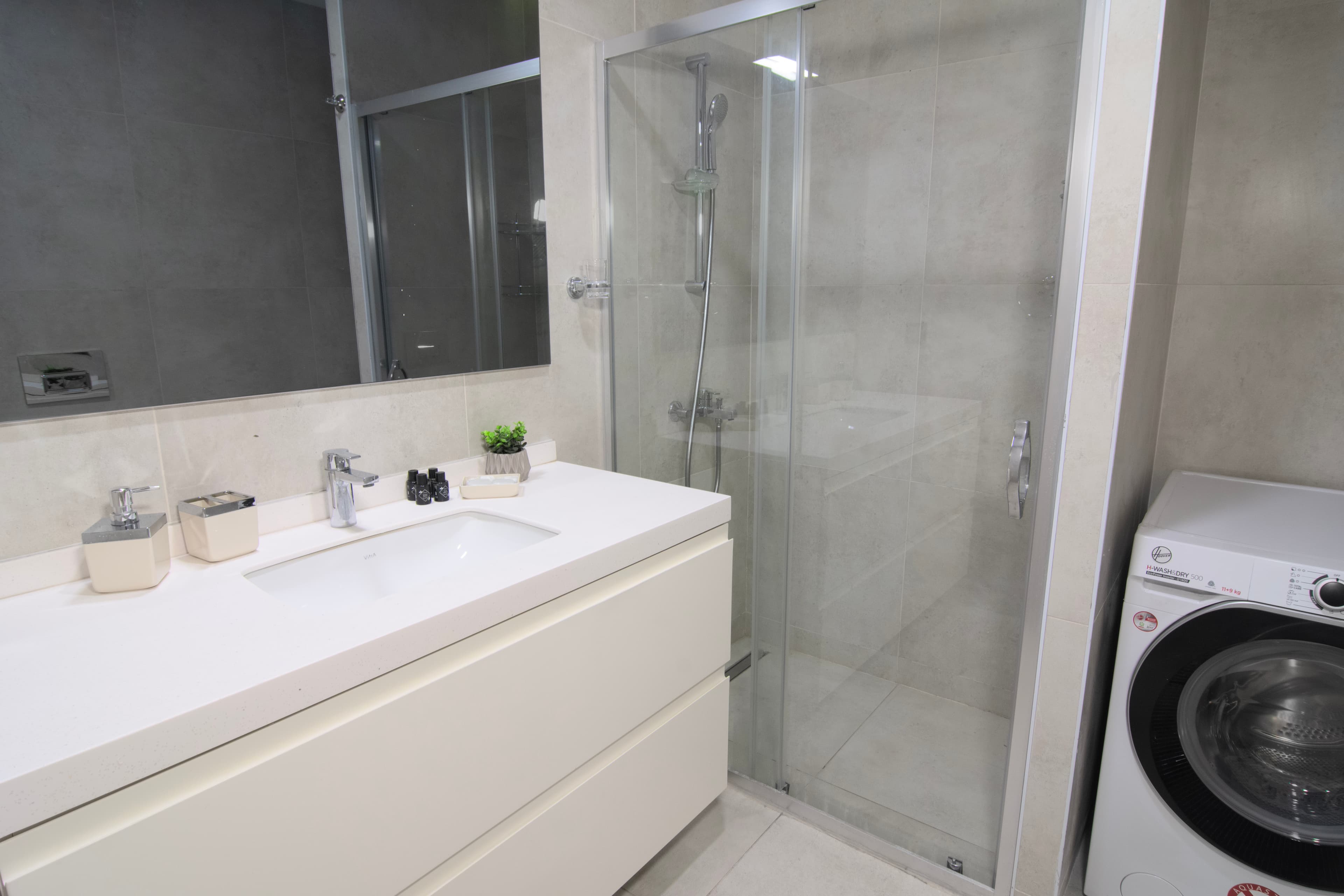 14th floor Brand new cozy 2BR Apt, furnished apartment in Bağcılar, Istanbul — image 18