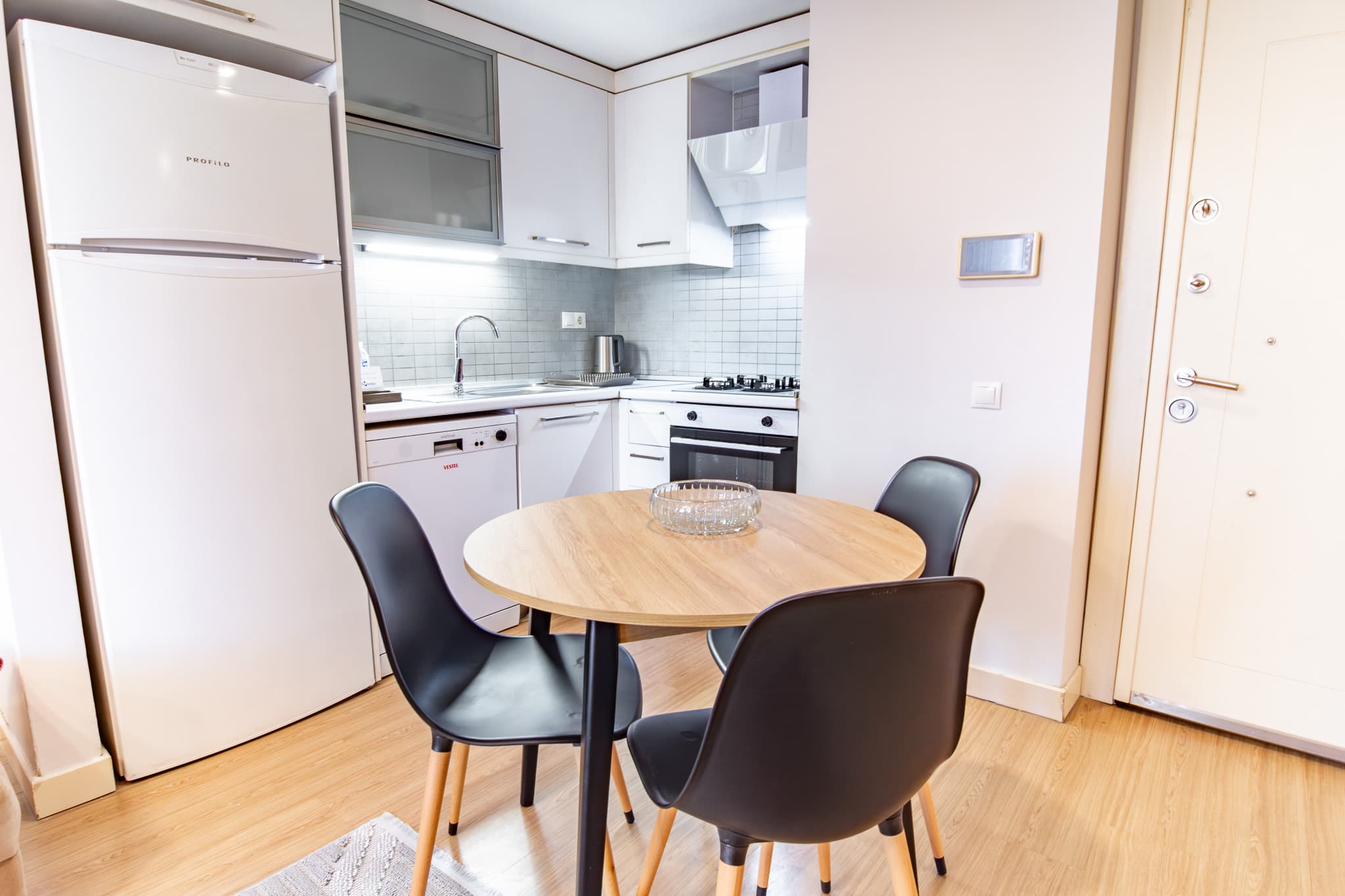 Modern 1BR Apartment Near Kayaşehir attractions, furnished apartment in Başakşehir, Istanbul — image 7