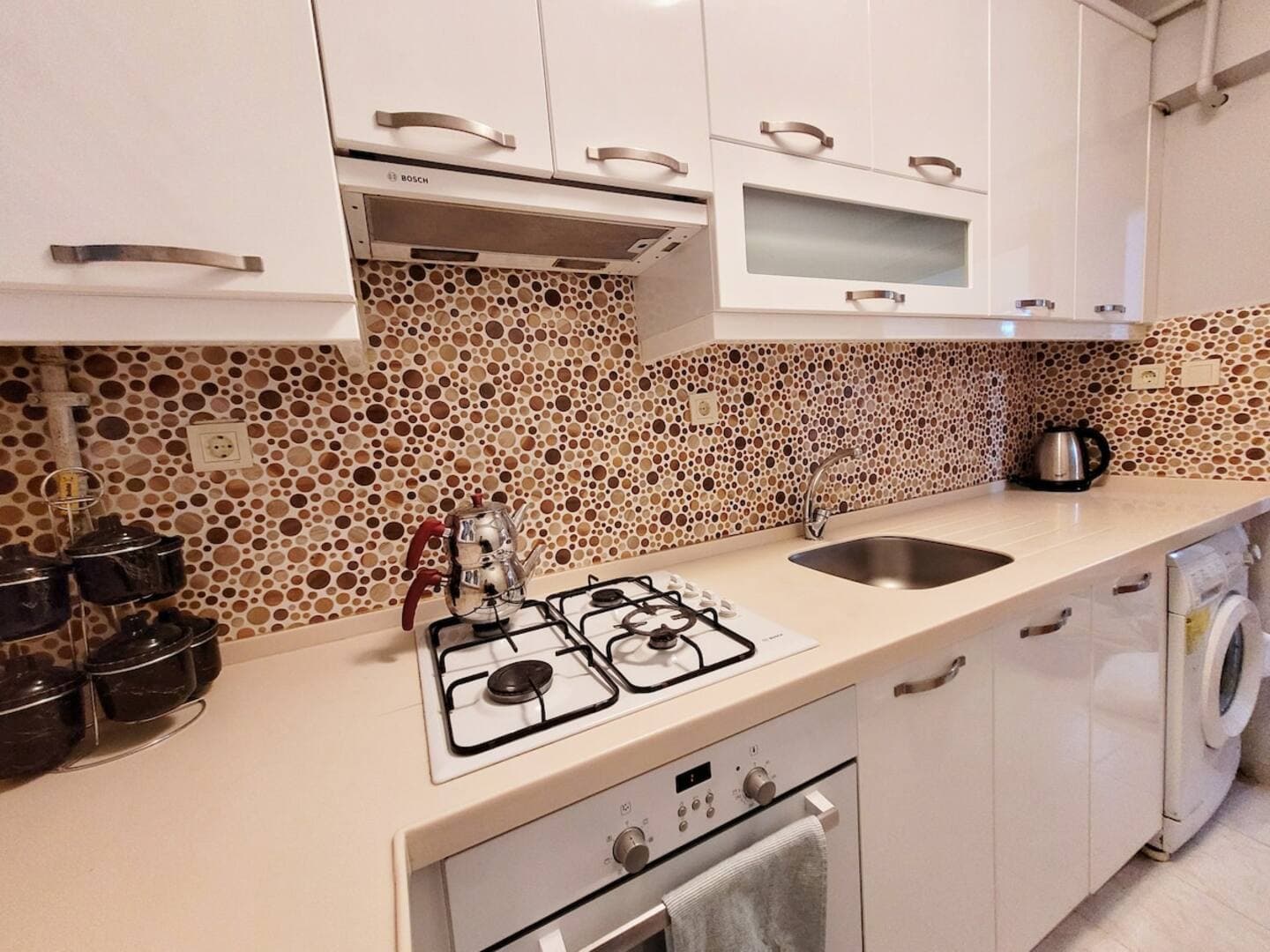 Spacious 3BR Retreat: Modern Comfort, furnished apartment in Avcılar, Istanbul — image 15