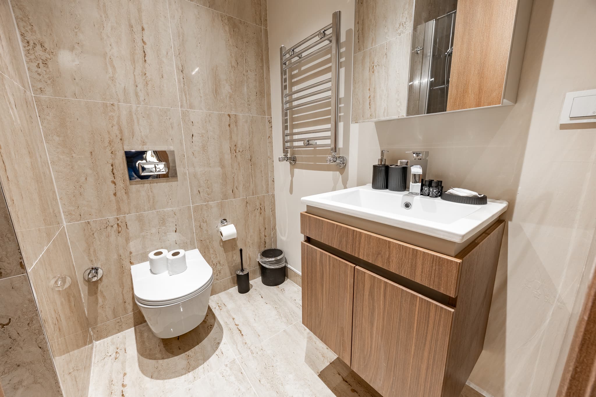 Spacious 1BR with City View , furnished apartment in Bağcılar, Istanbul — image 18