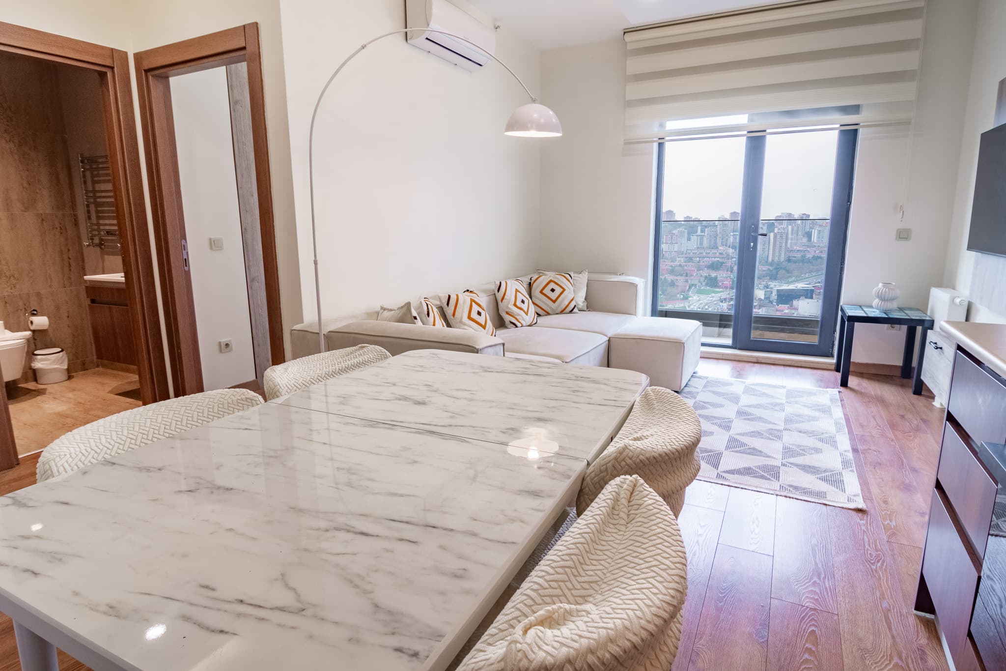 Spacious 1BR with City View, furnished apartment in Bağcılar, Istanbul — image 5